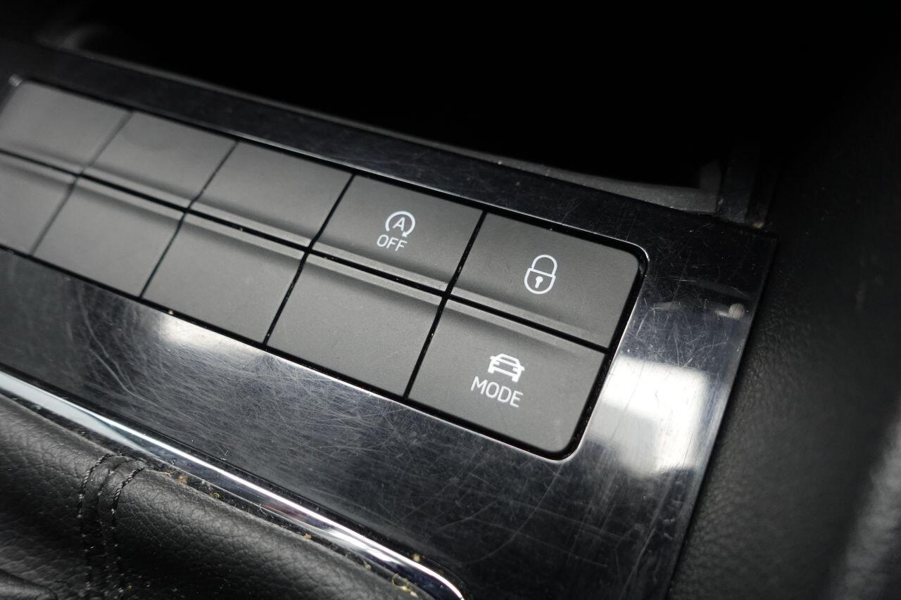 Skoda Octavia - Image 42