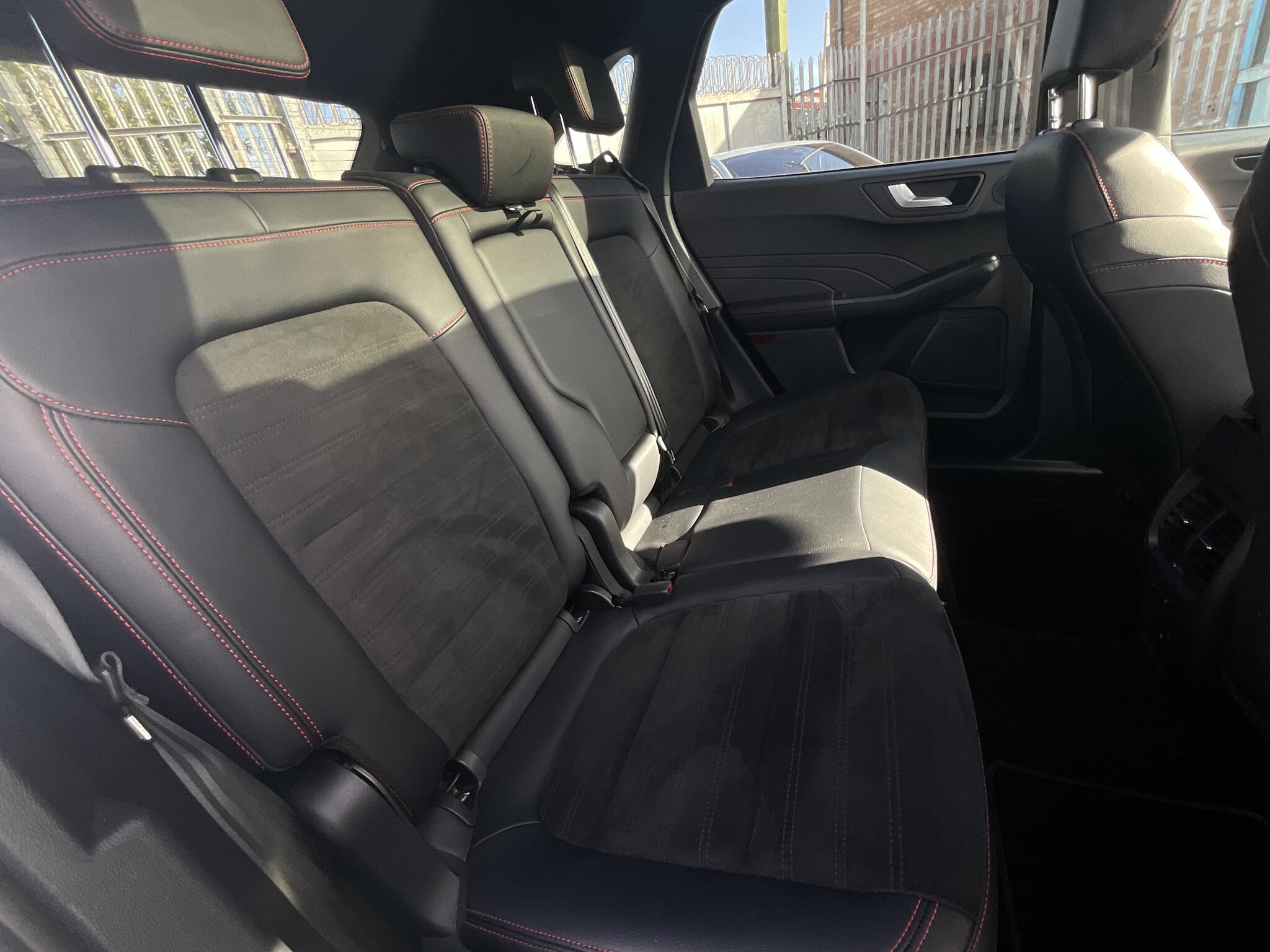 Ford Kuga - Image 10