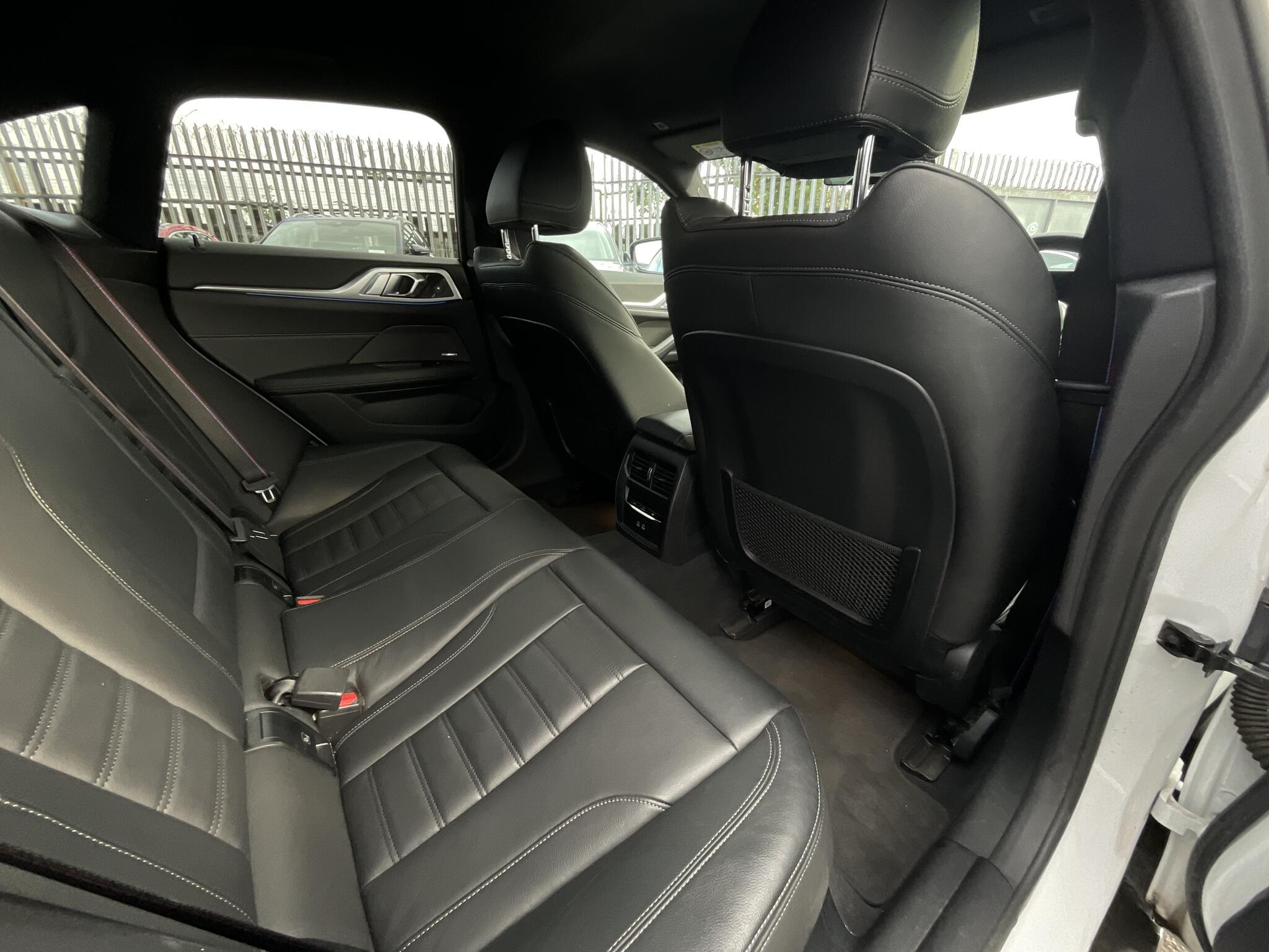BMW I4 - Image 10