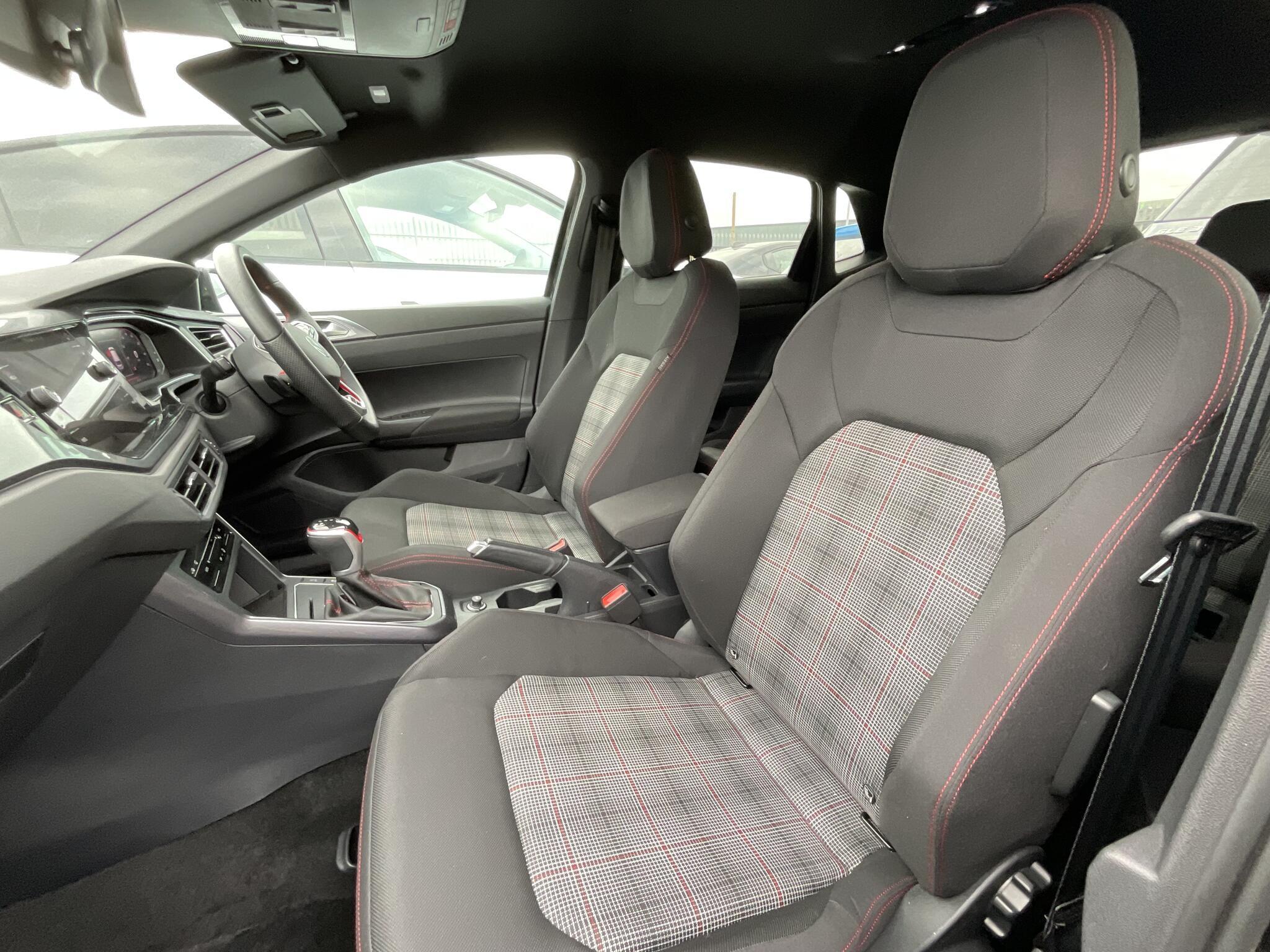 Volkswagen Polo - Image 18
