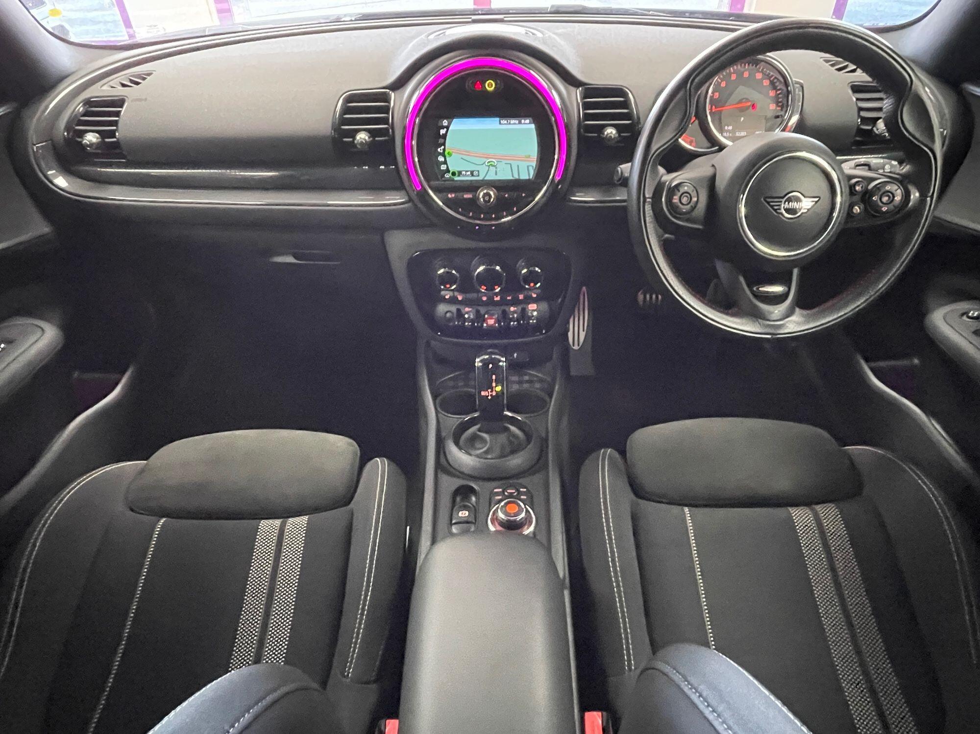 MINI Clubman - Image 2