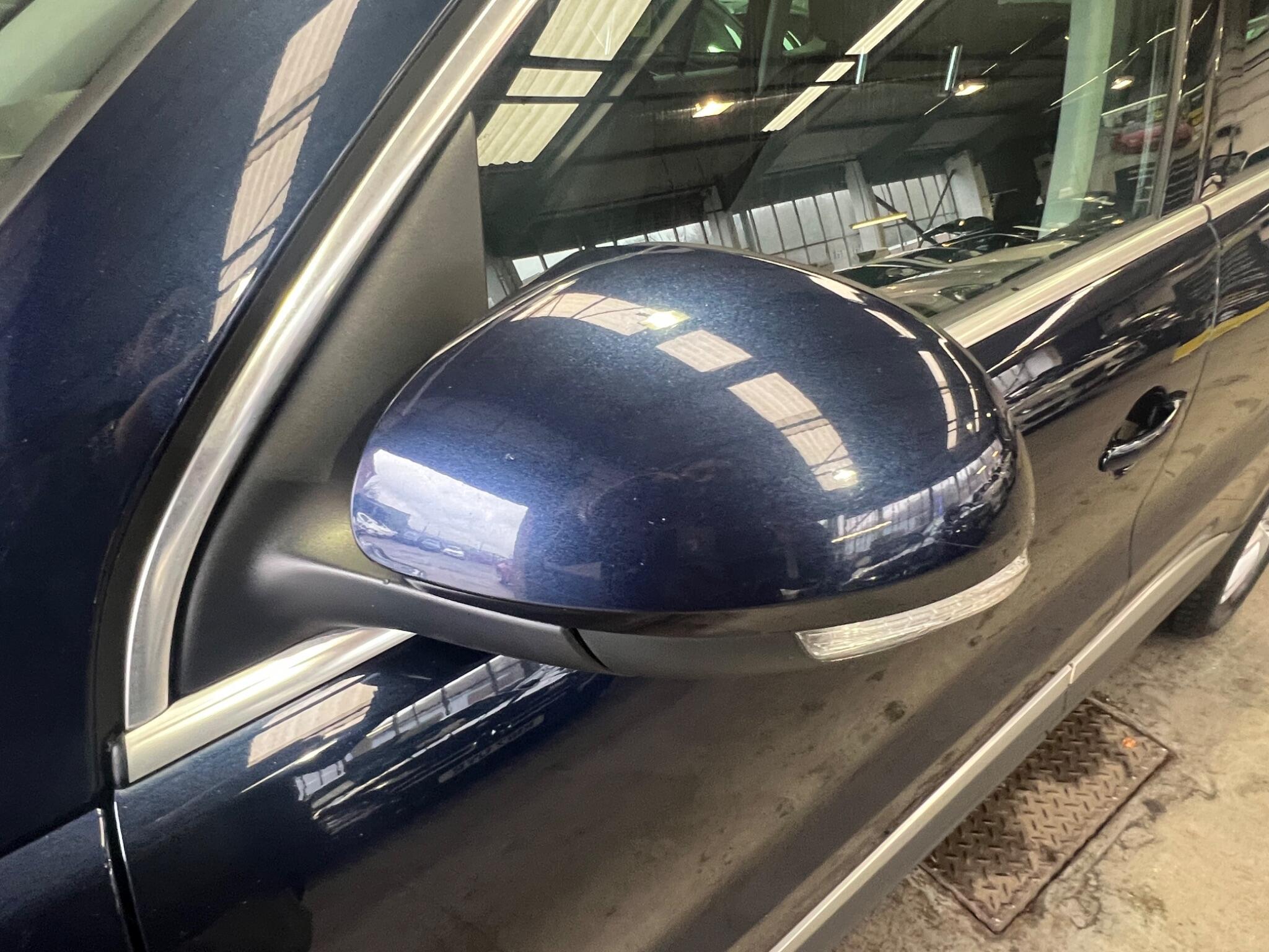 Volkswagen Tiguan - Image 14