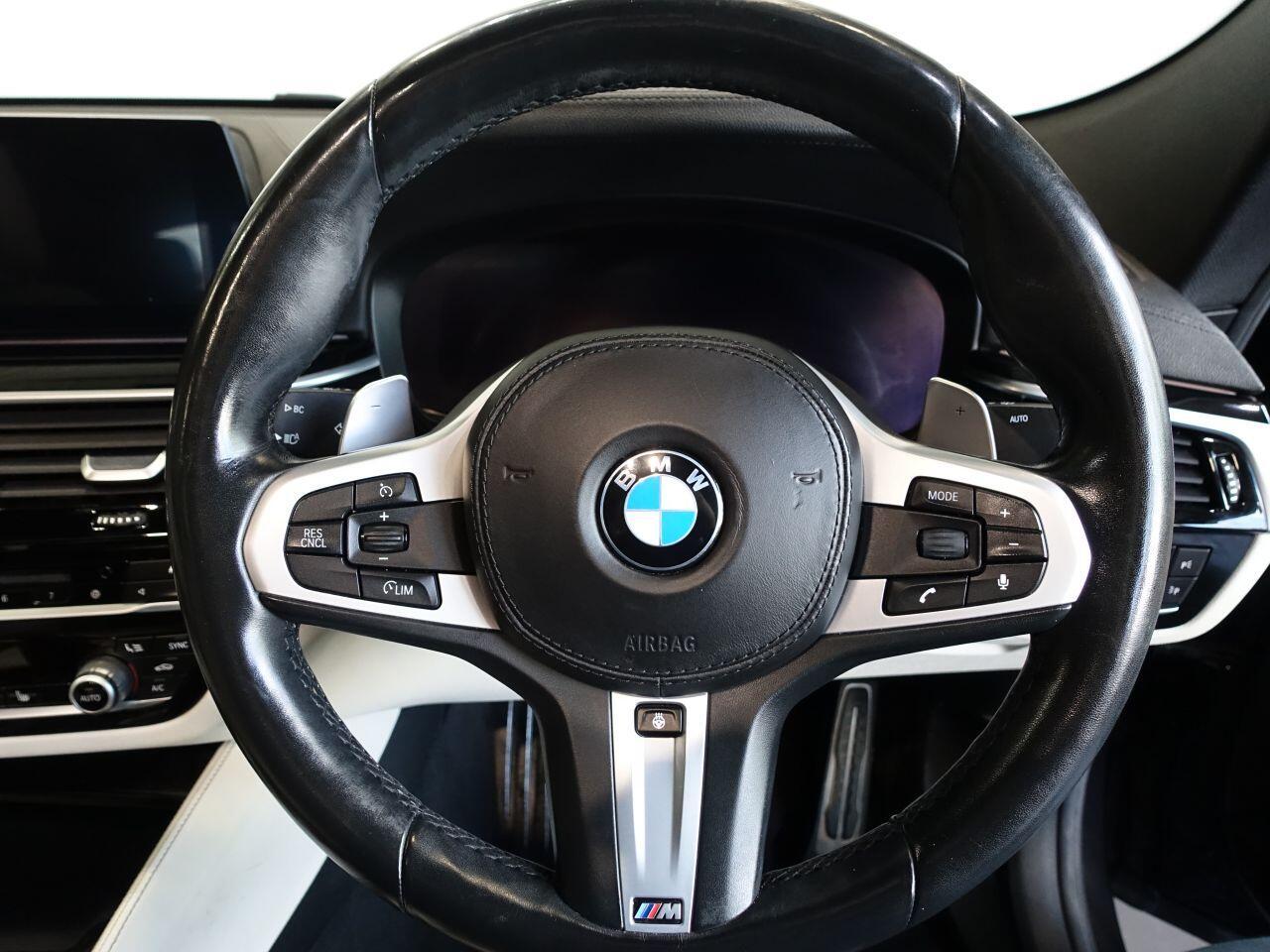 BMW 6 SERIES GRAN TURISMO - Image 21
