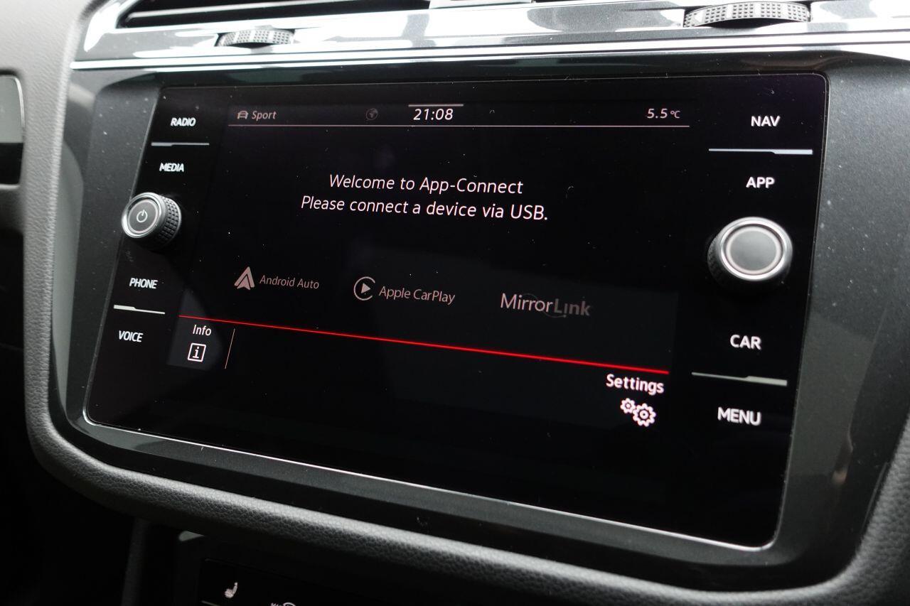 Volkswagen Tiguan - Image 39