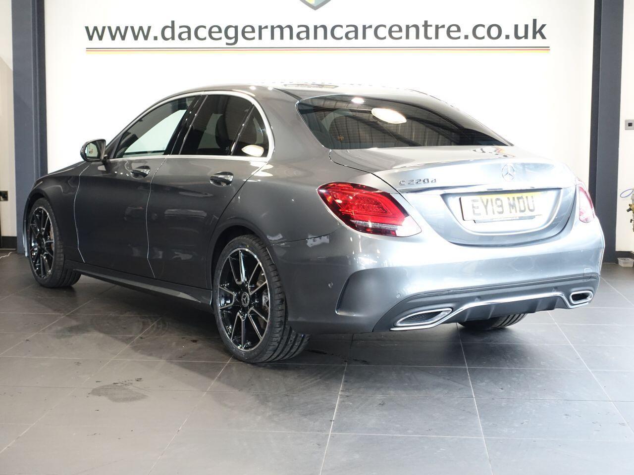 Mercedes-benz C-CLASS - Image 8