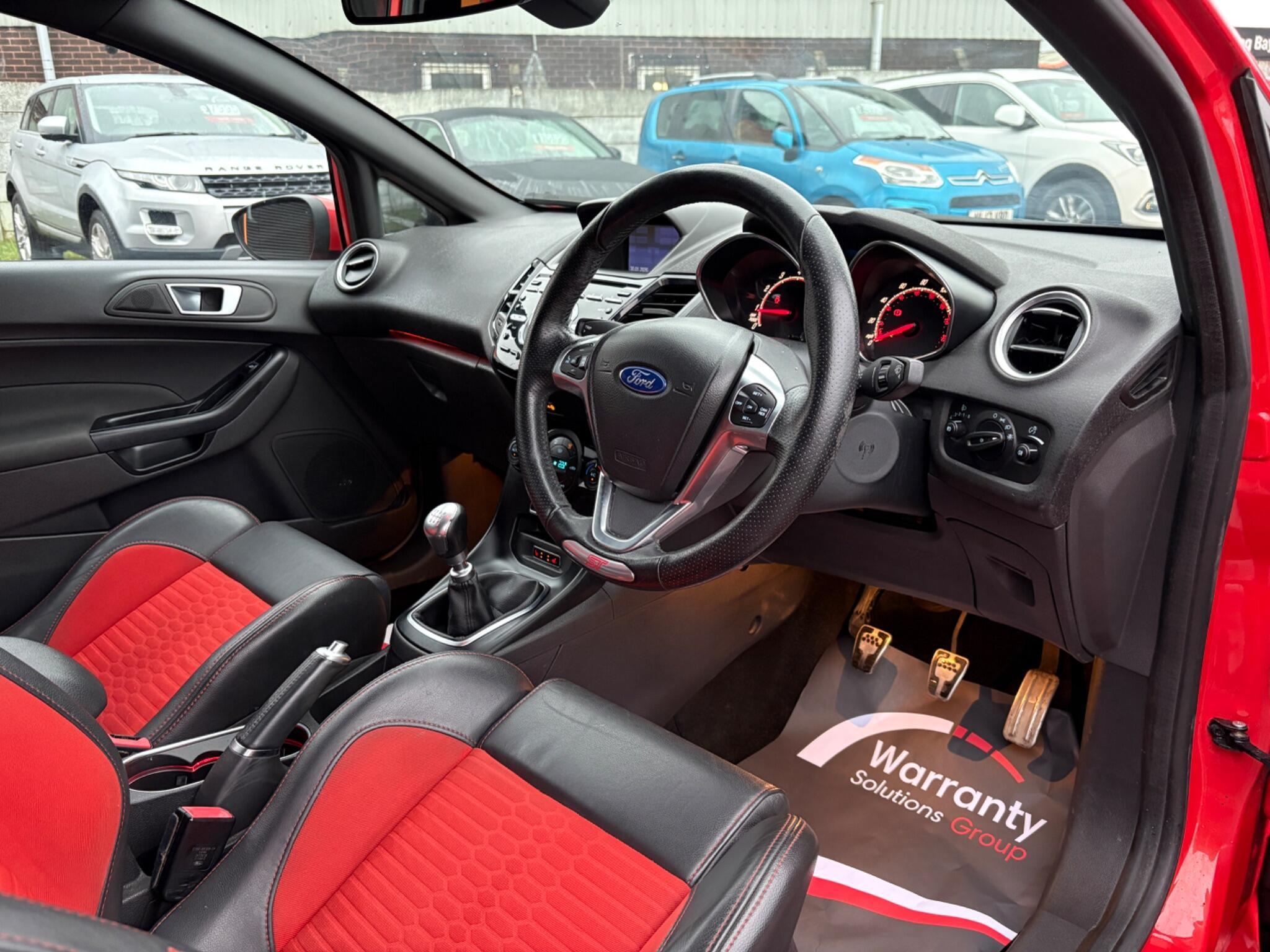 Ford Fiesta - Image 8