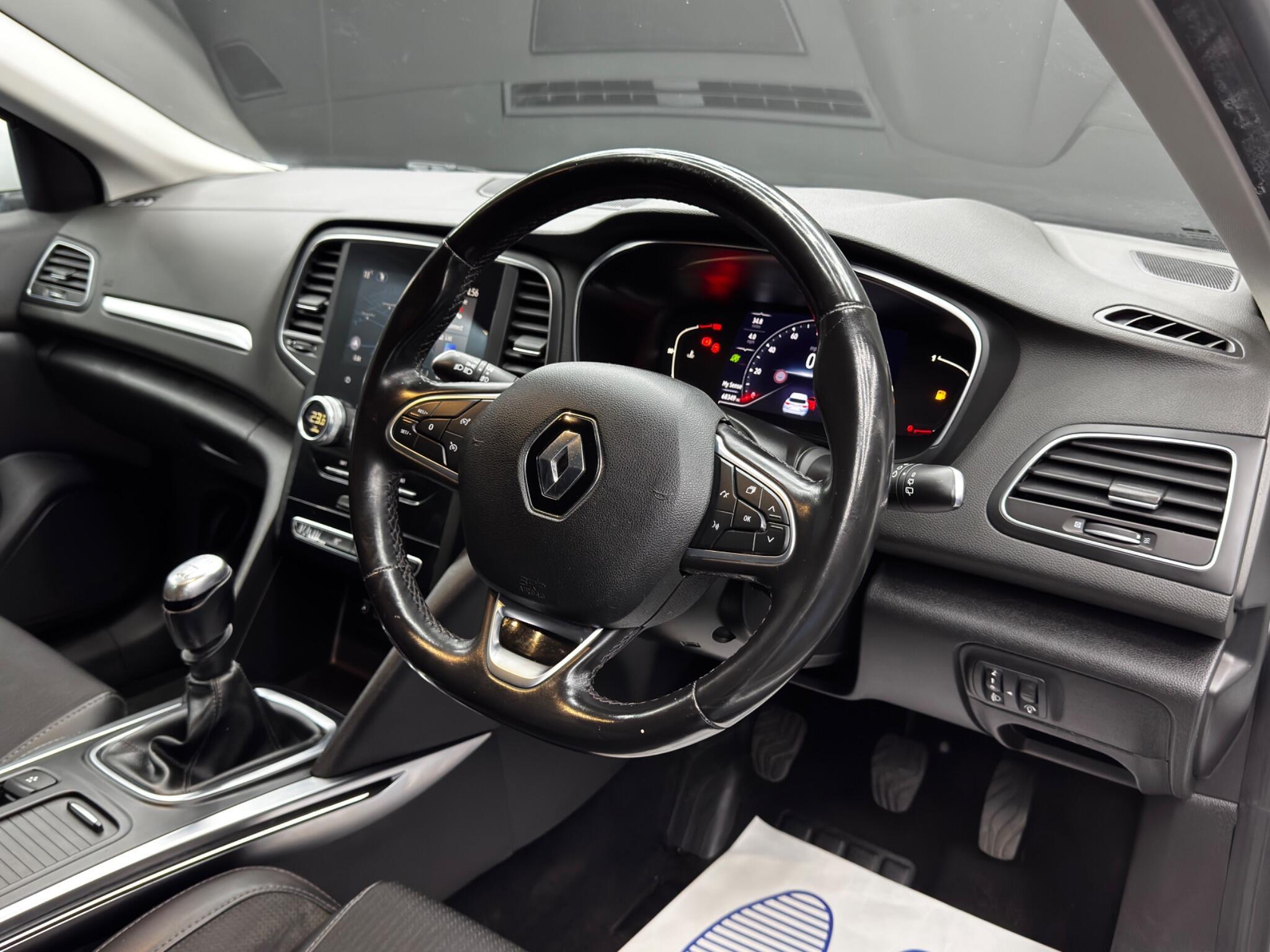 Renault Megane - Image 9
