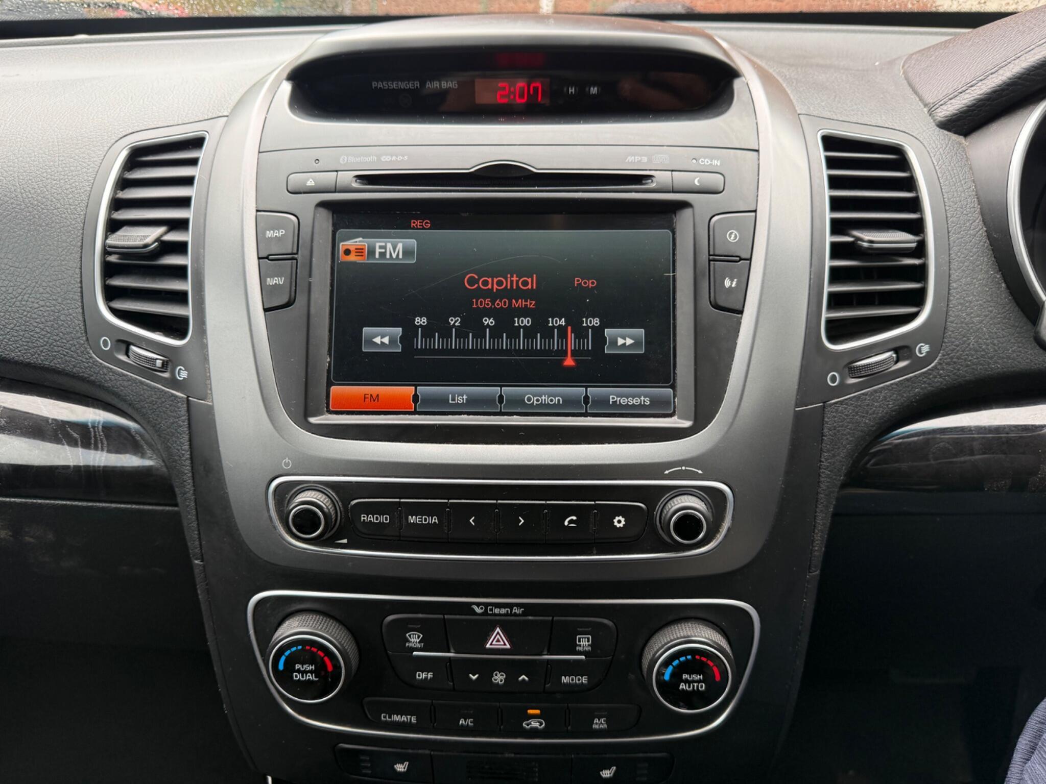 Kia Sorento - Image 11