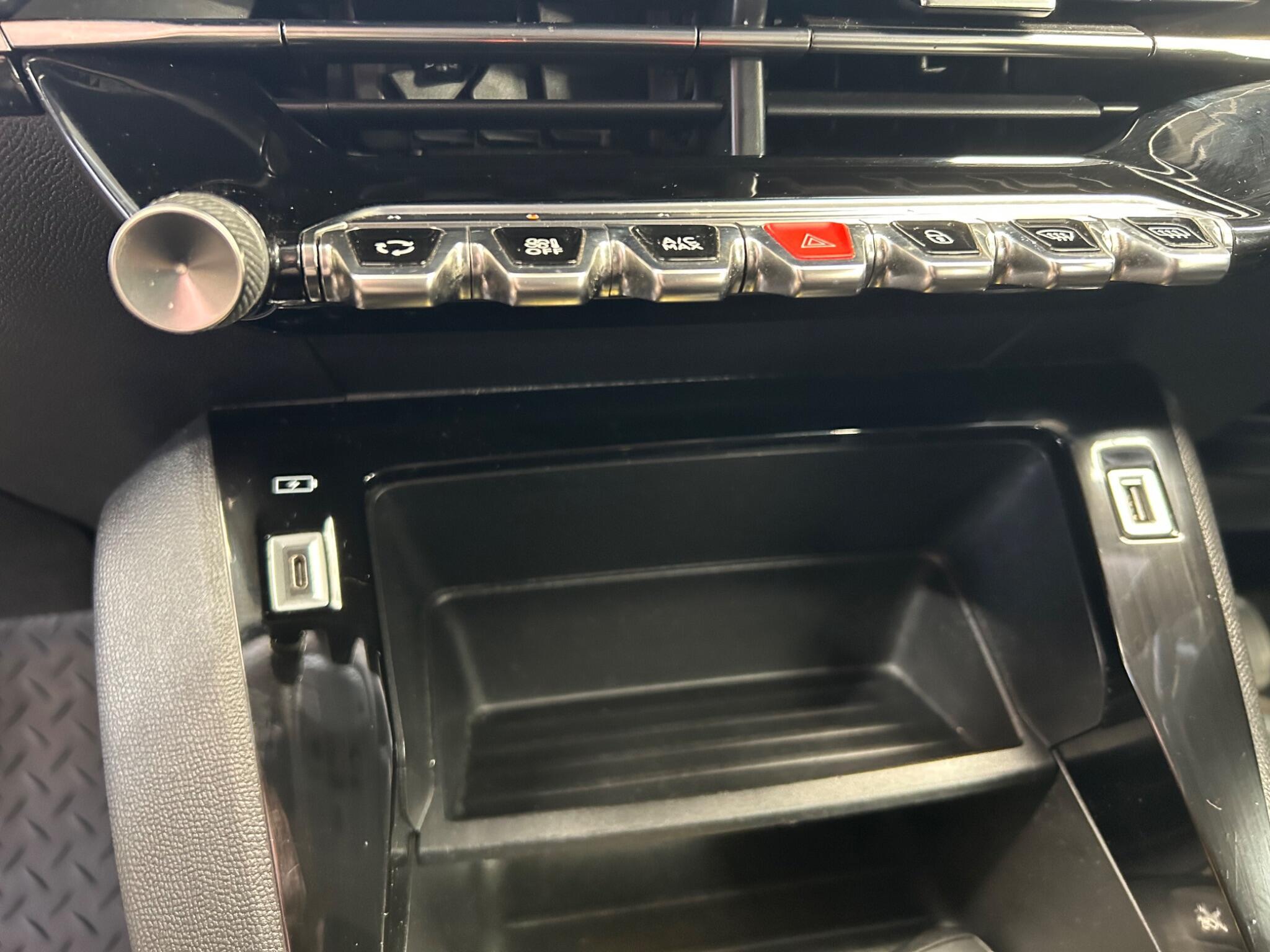 Peugeot 2008 - Image 35