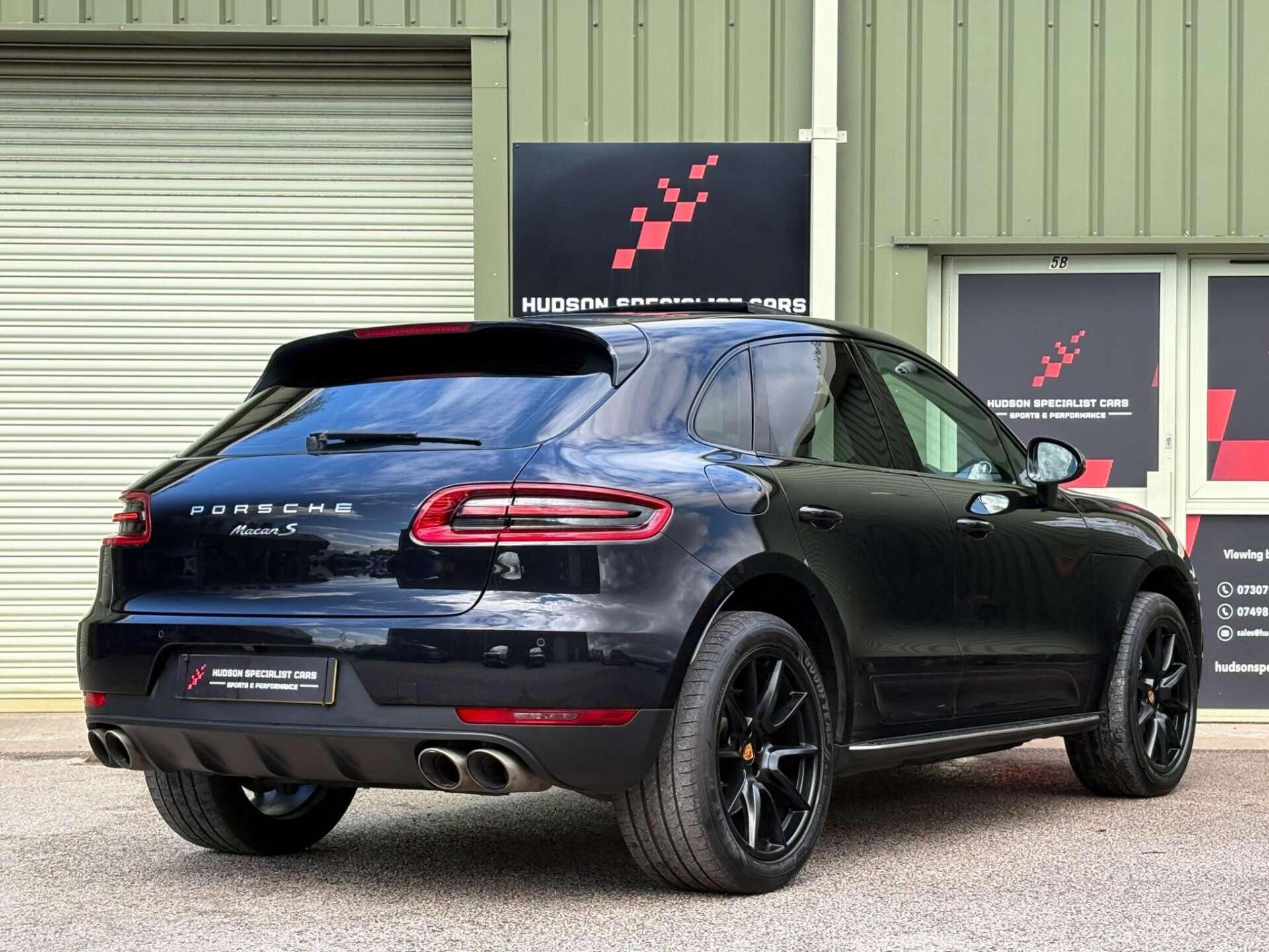 Porsche Macan - Image 10