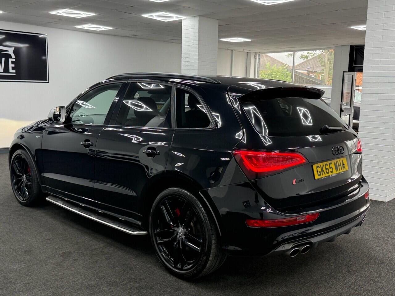 Audi SQ5 - Image 8