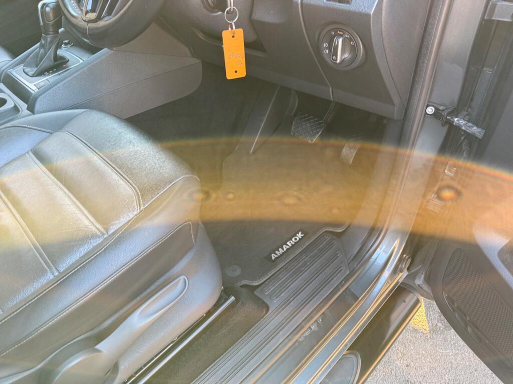 Volkswagen Amarok - Image 35