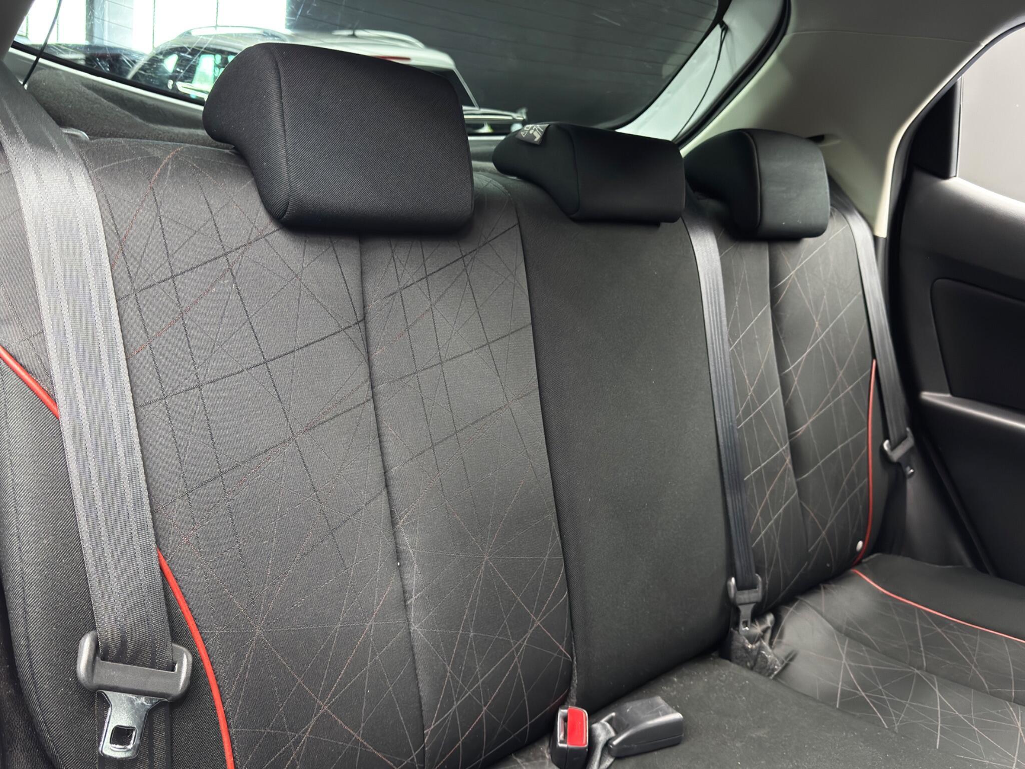 Mazda MAZDA2 - Image 14