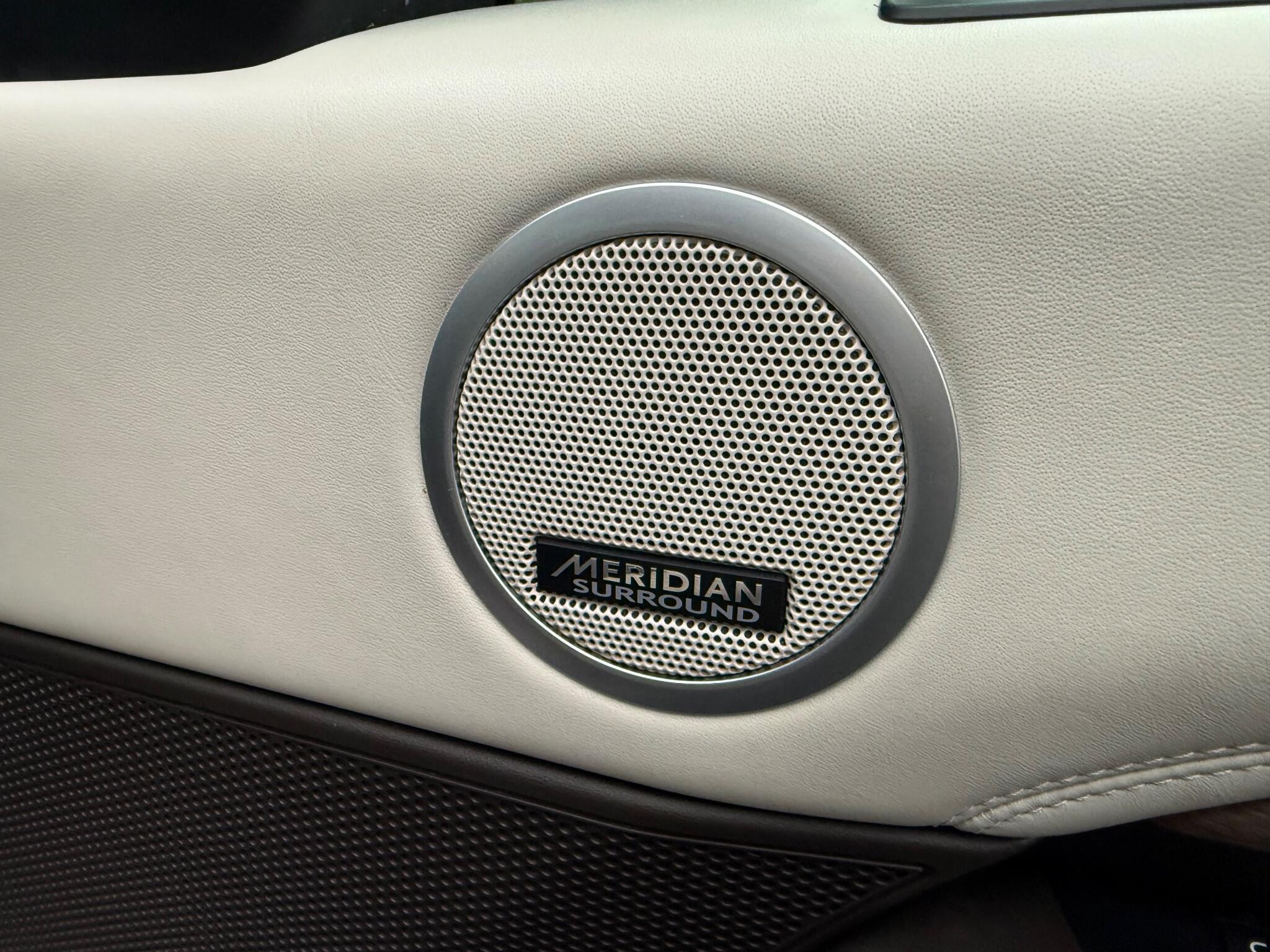 Land Rover Discovery - Image 64