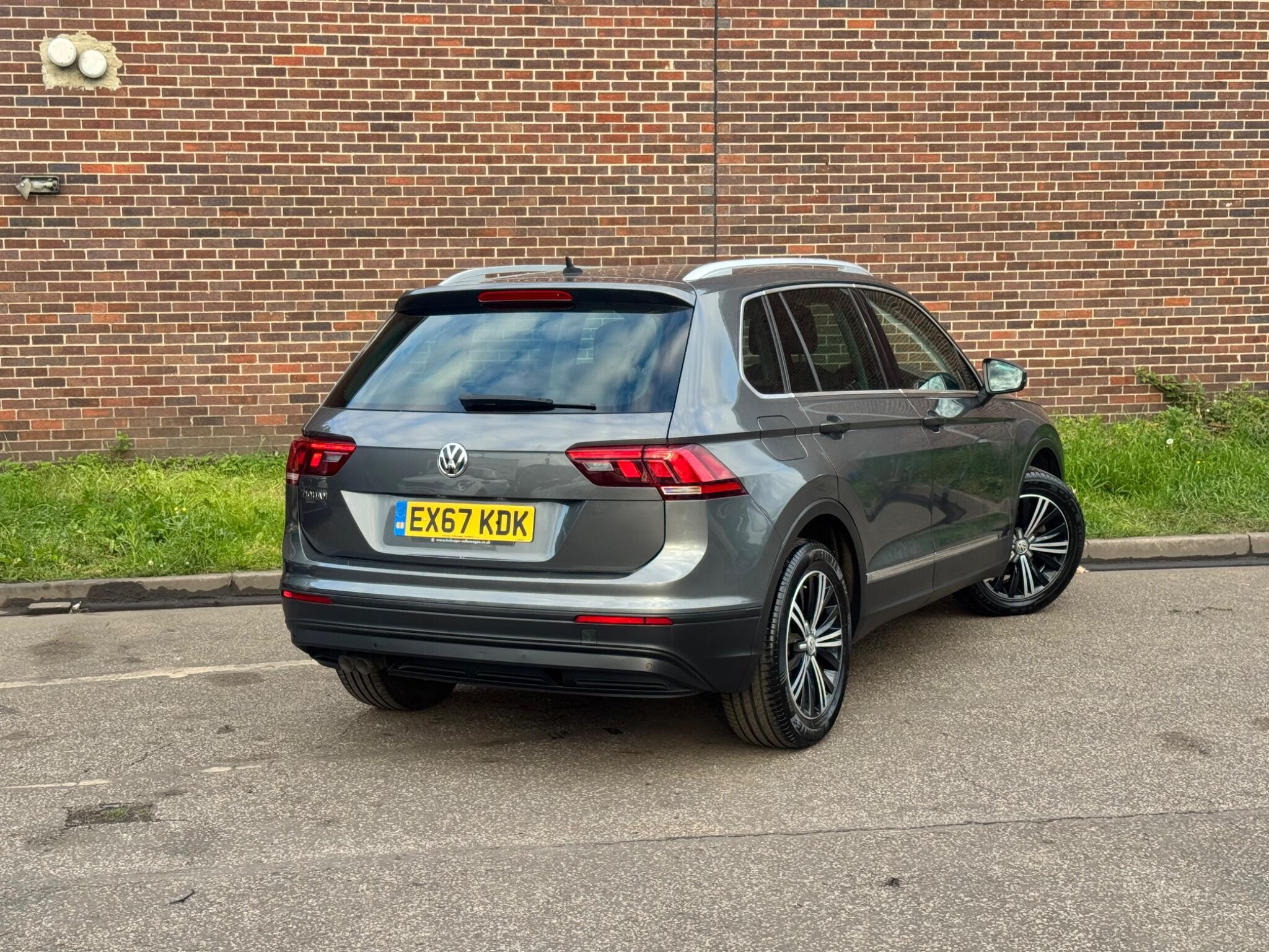 Volkswagen Tiguan - Image 6