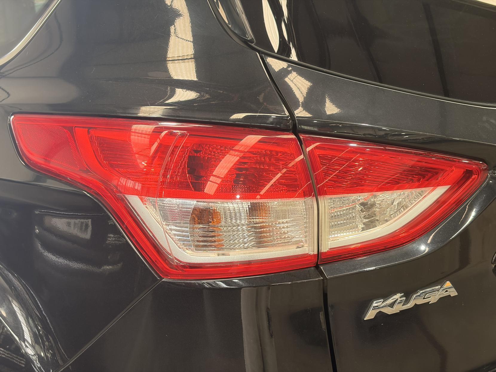 Ford Kuga - Image 12