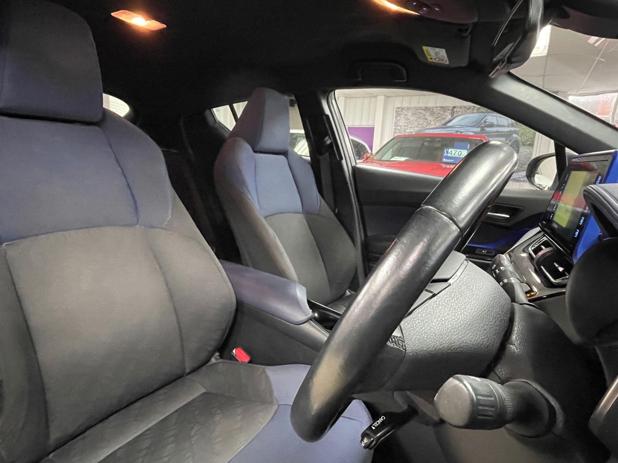 Toyota C-Hr - Image 25