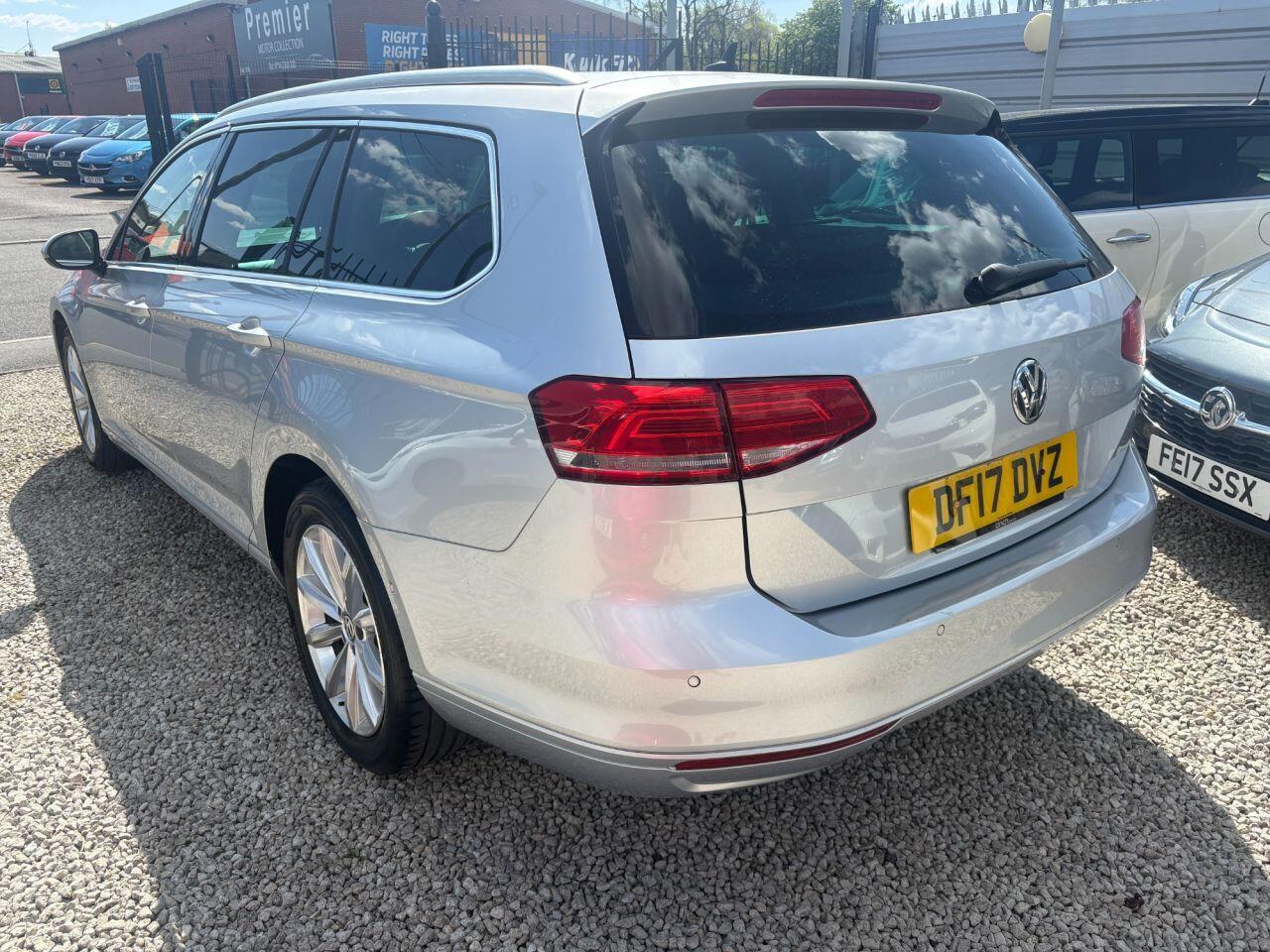 Volkswagen Passat - Image 4