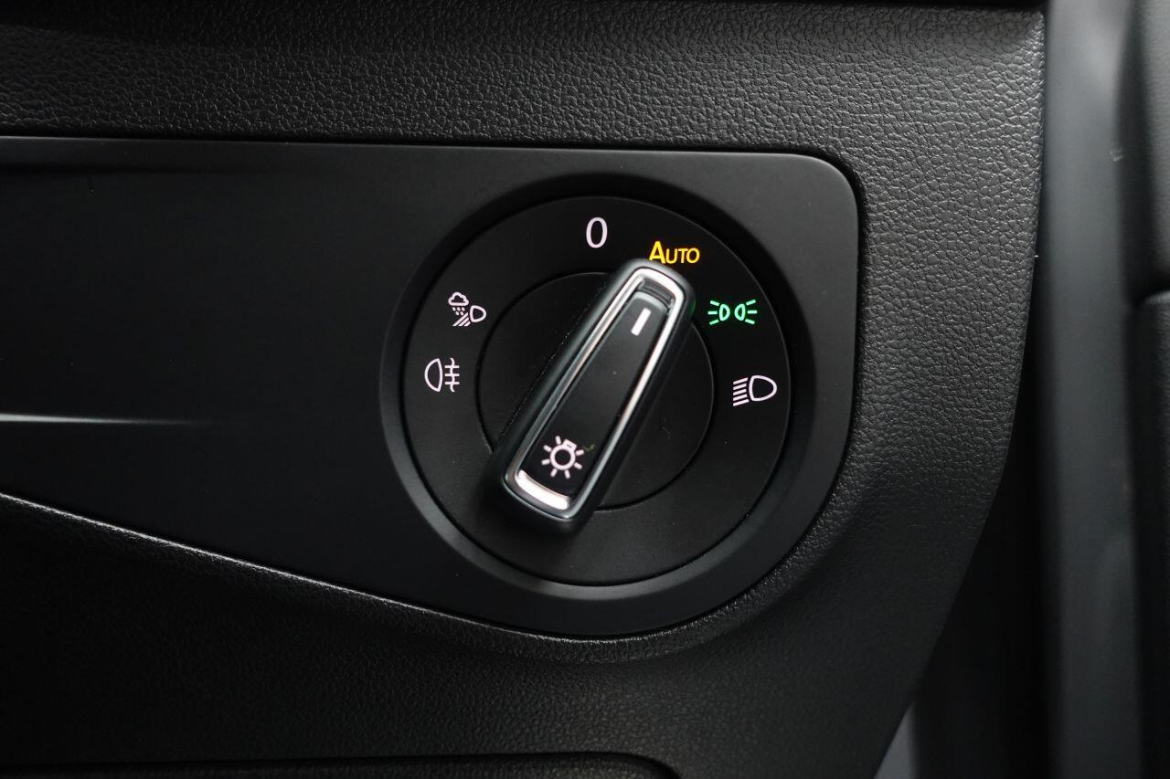 Volkswagen Tiguan - Image 50