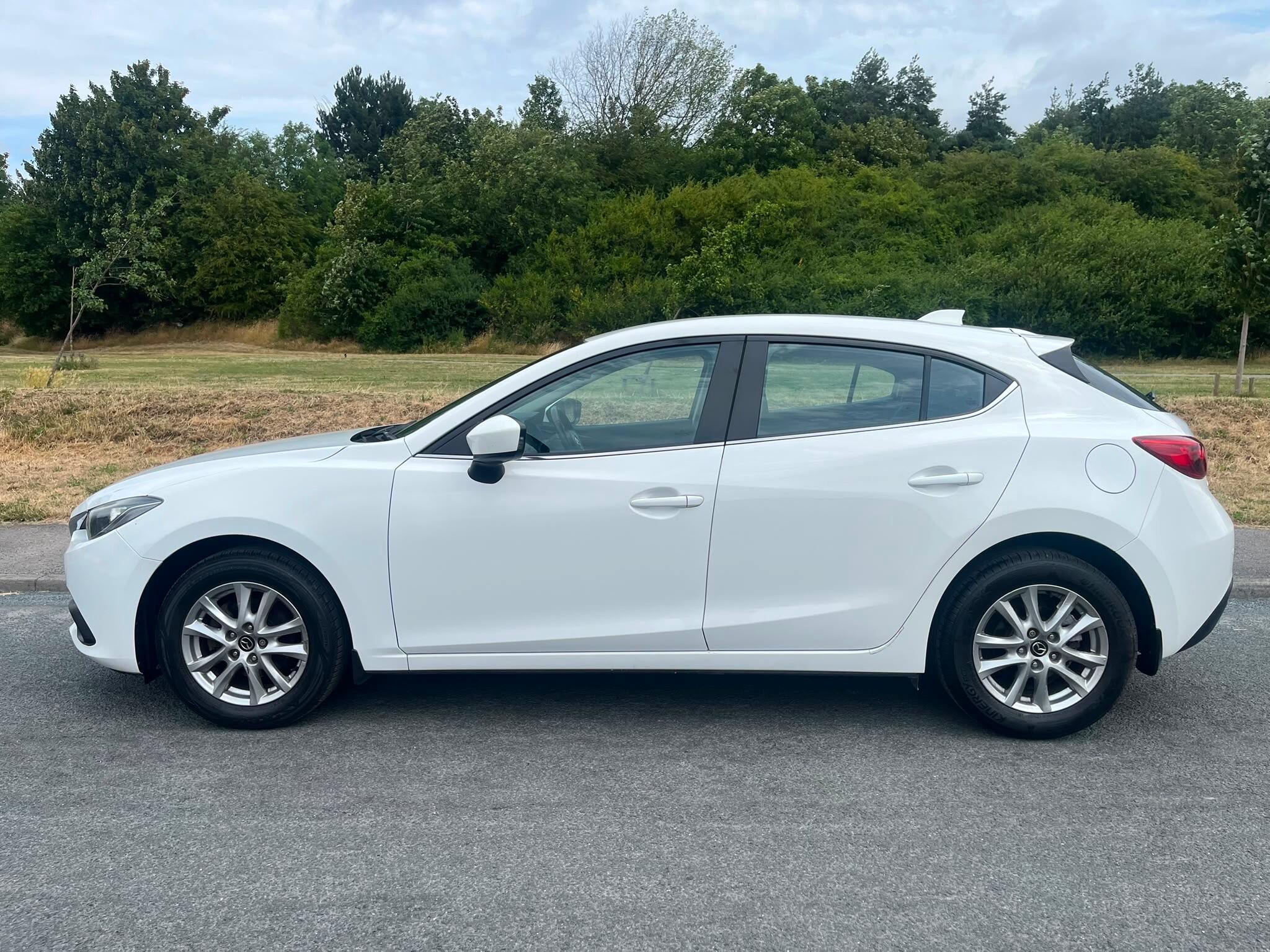 Mazda MAZDA3 - Image 5
