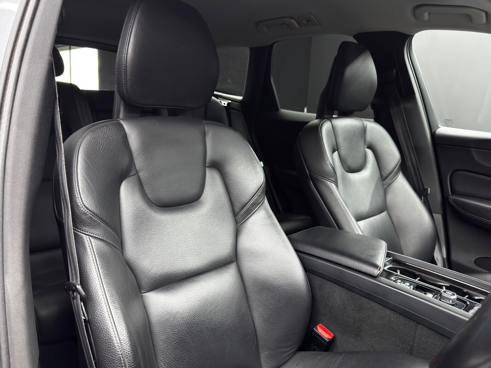 Volvo XC60 - Image 12
