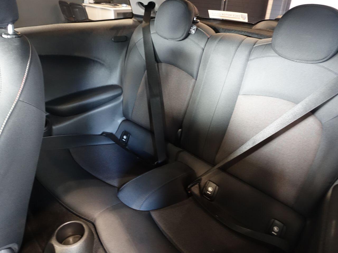 MINI Hatch - Image 15