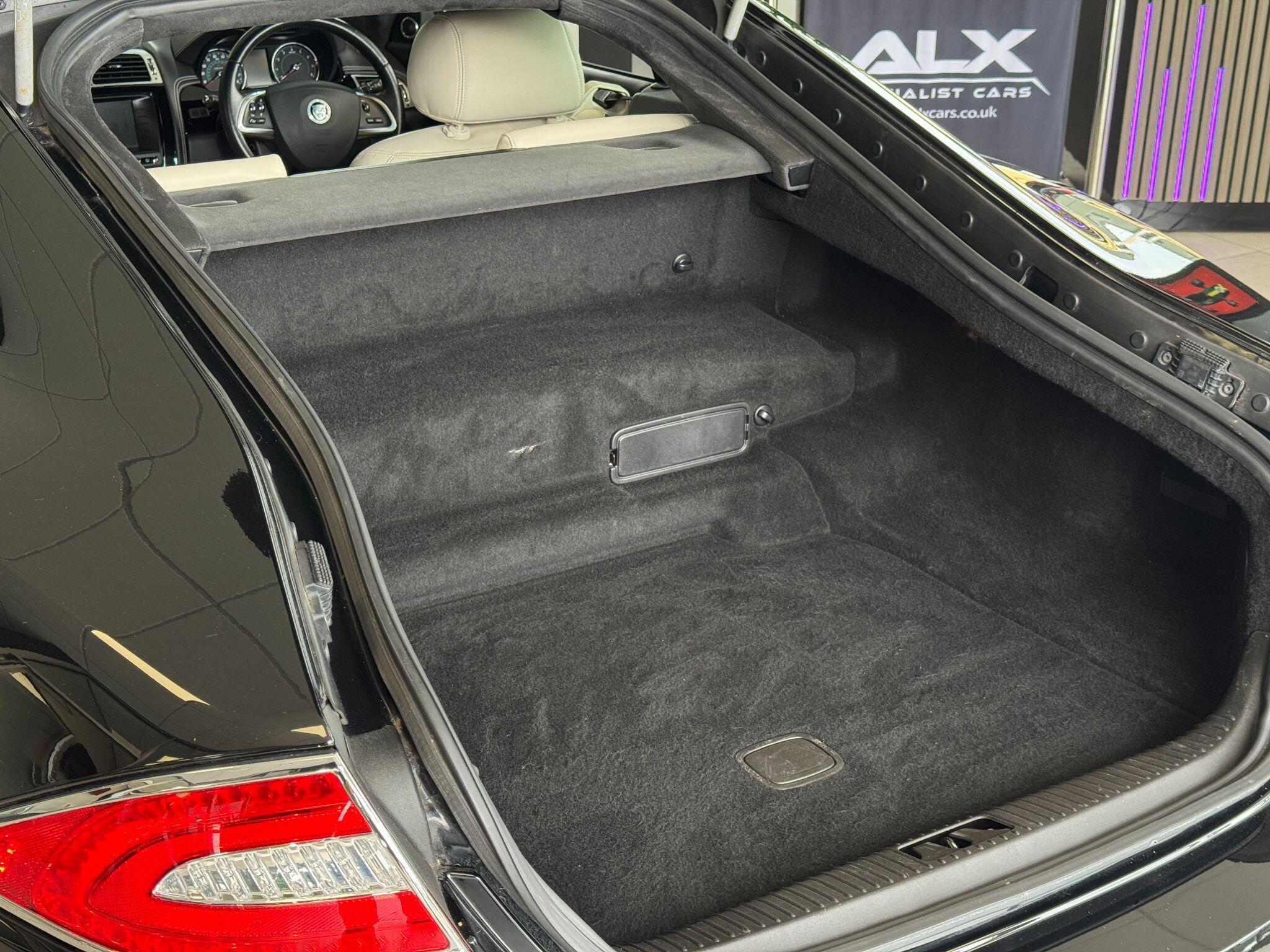 Jaguar XKR - Image 19