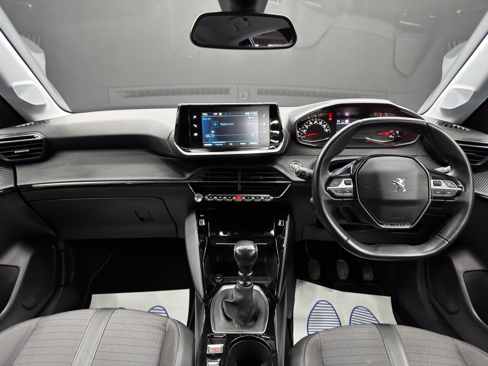 Peugeot 208 - Image 10