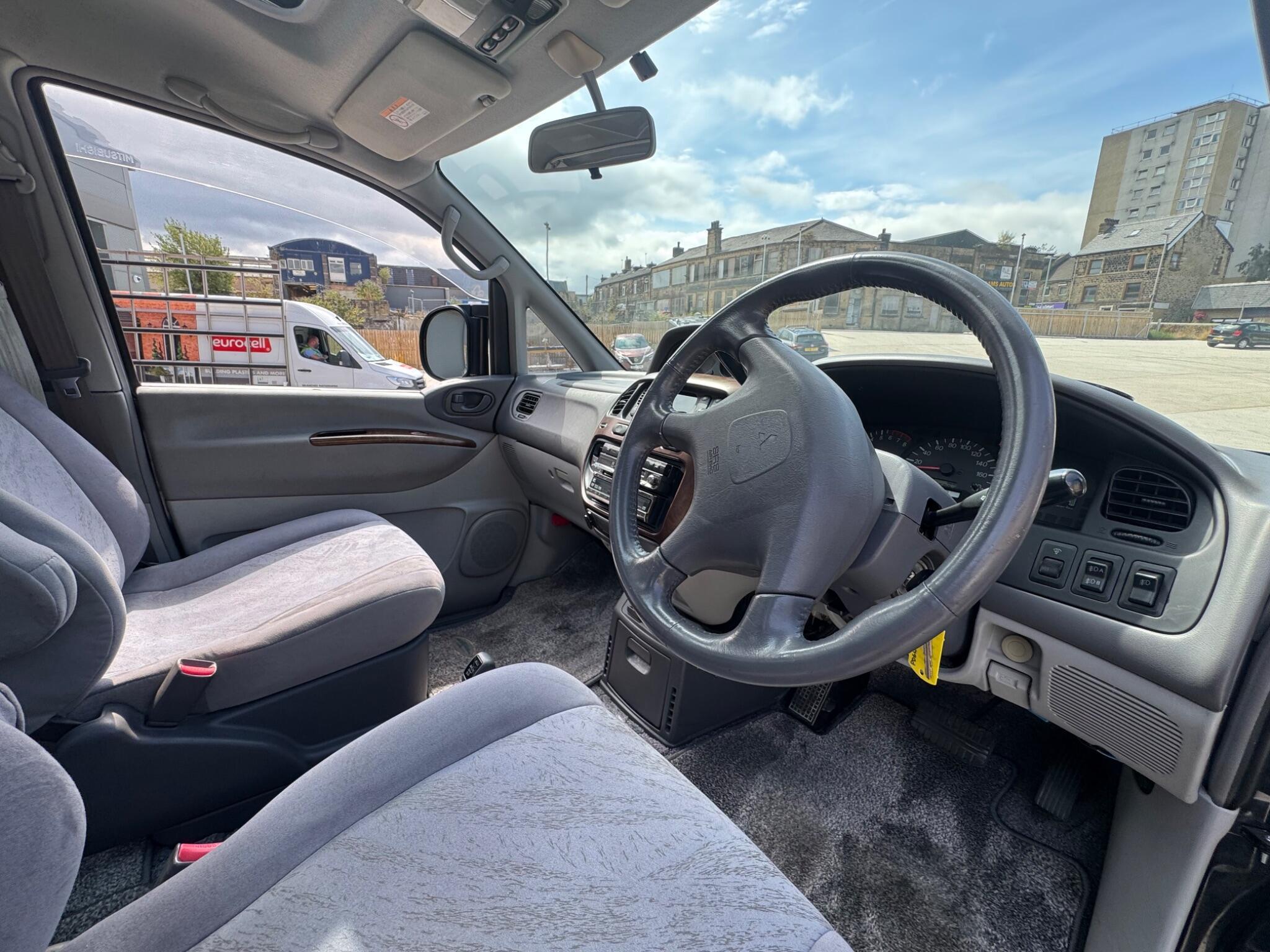 Mitsubishi Delica - Image 8