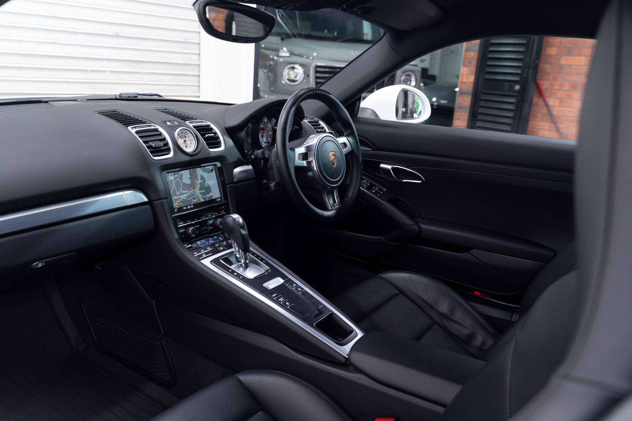 Porsche Cayman - Image 11