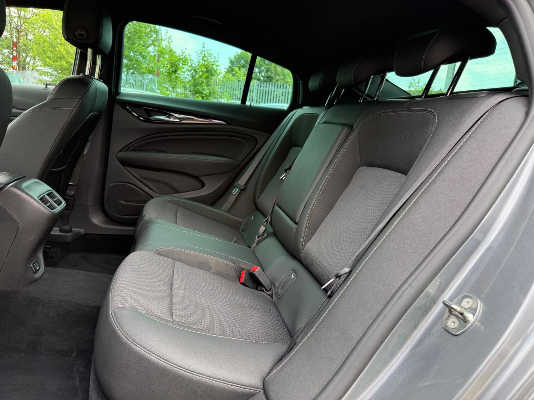 Vauxhall Insignia - Image 16