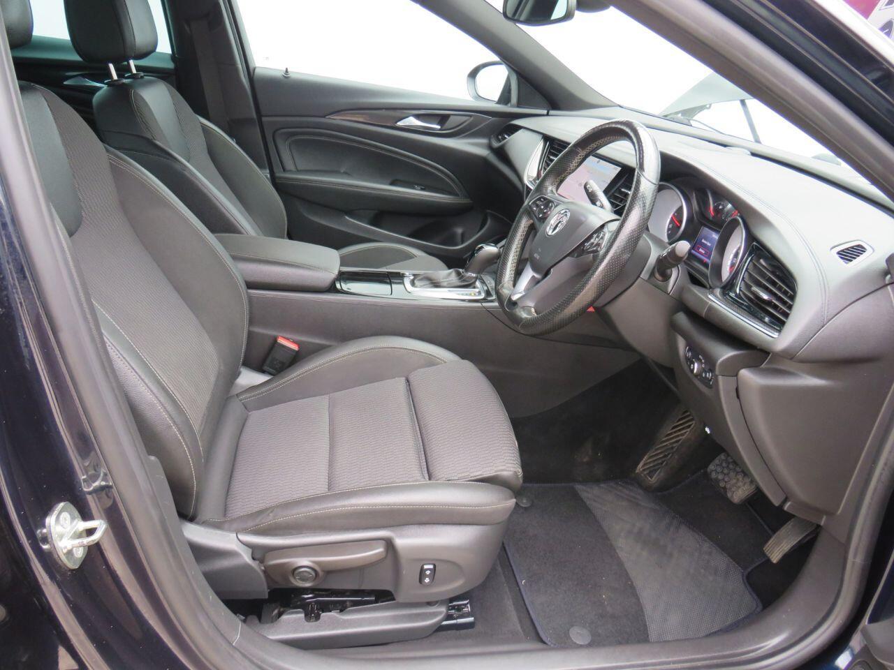 Vauxhall Insignia - Image 7