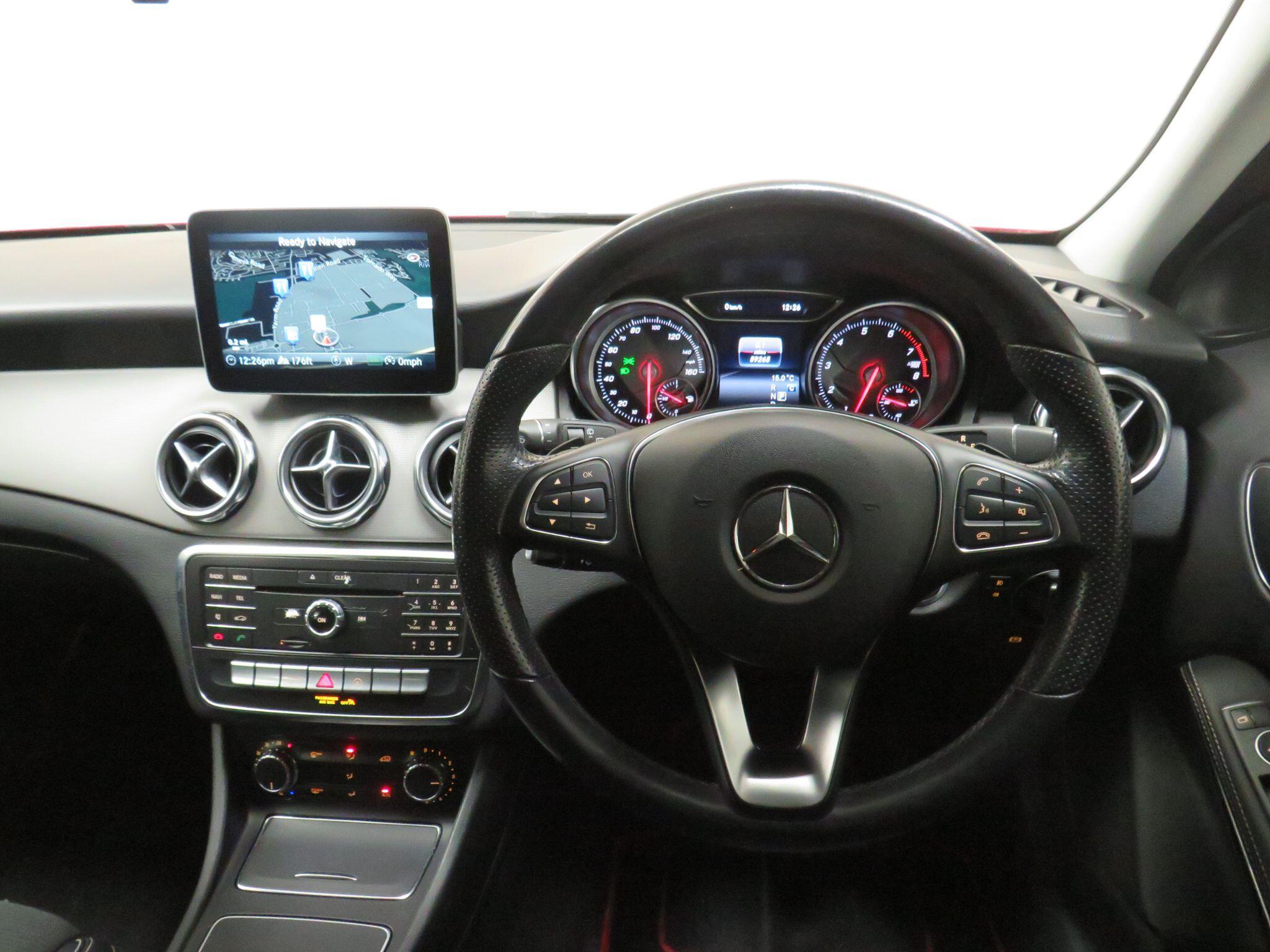 Mercedes GLA - Image 17
