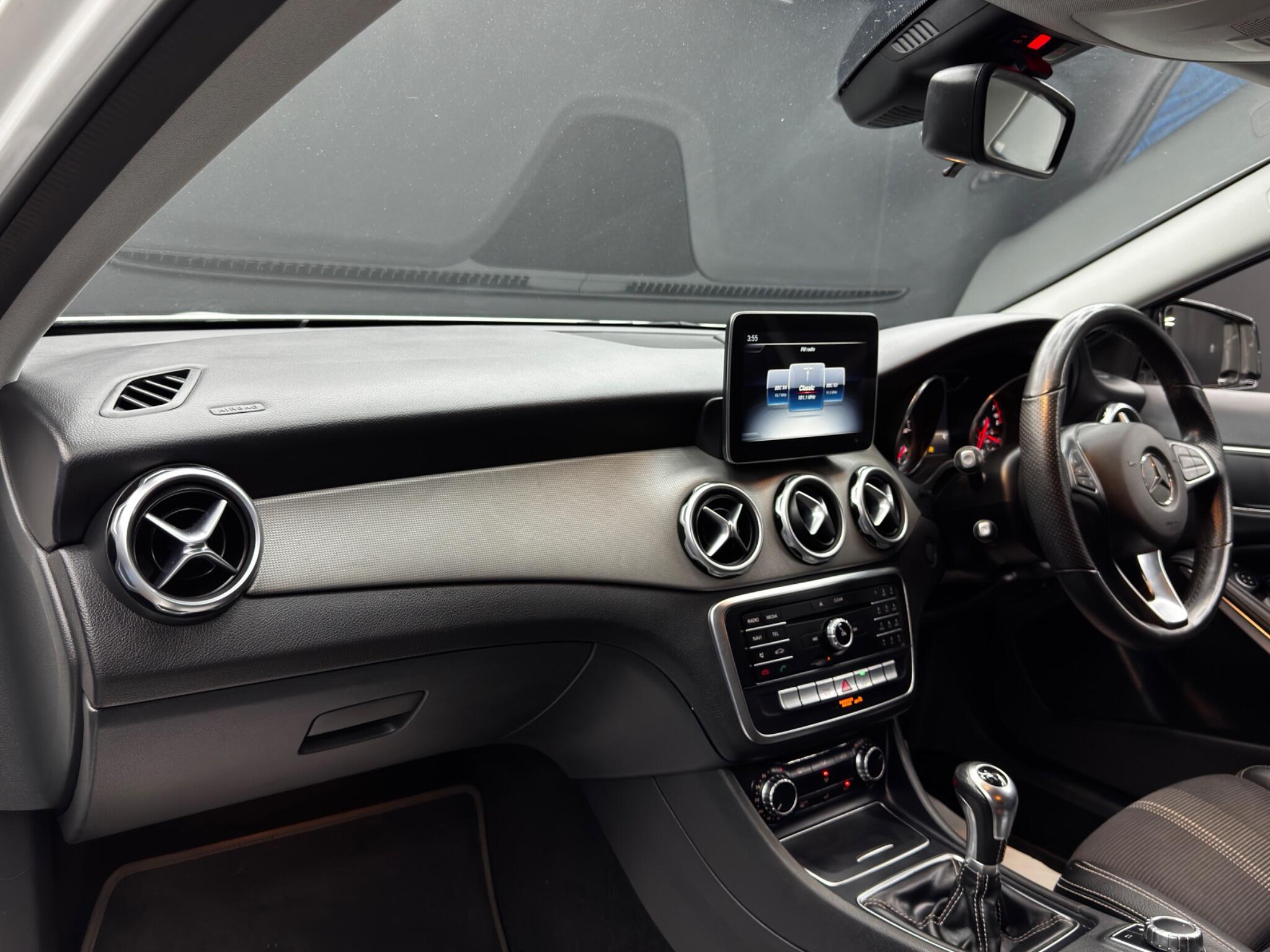 Mercedes GLA - Image 11
