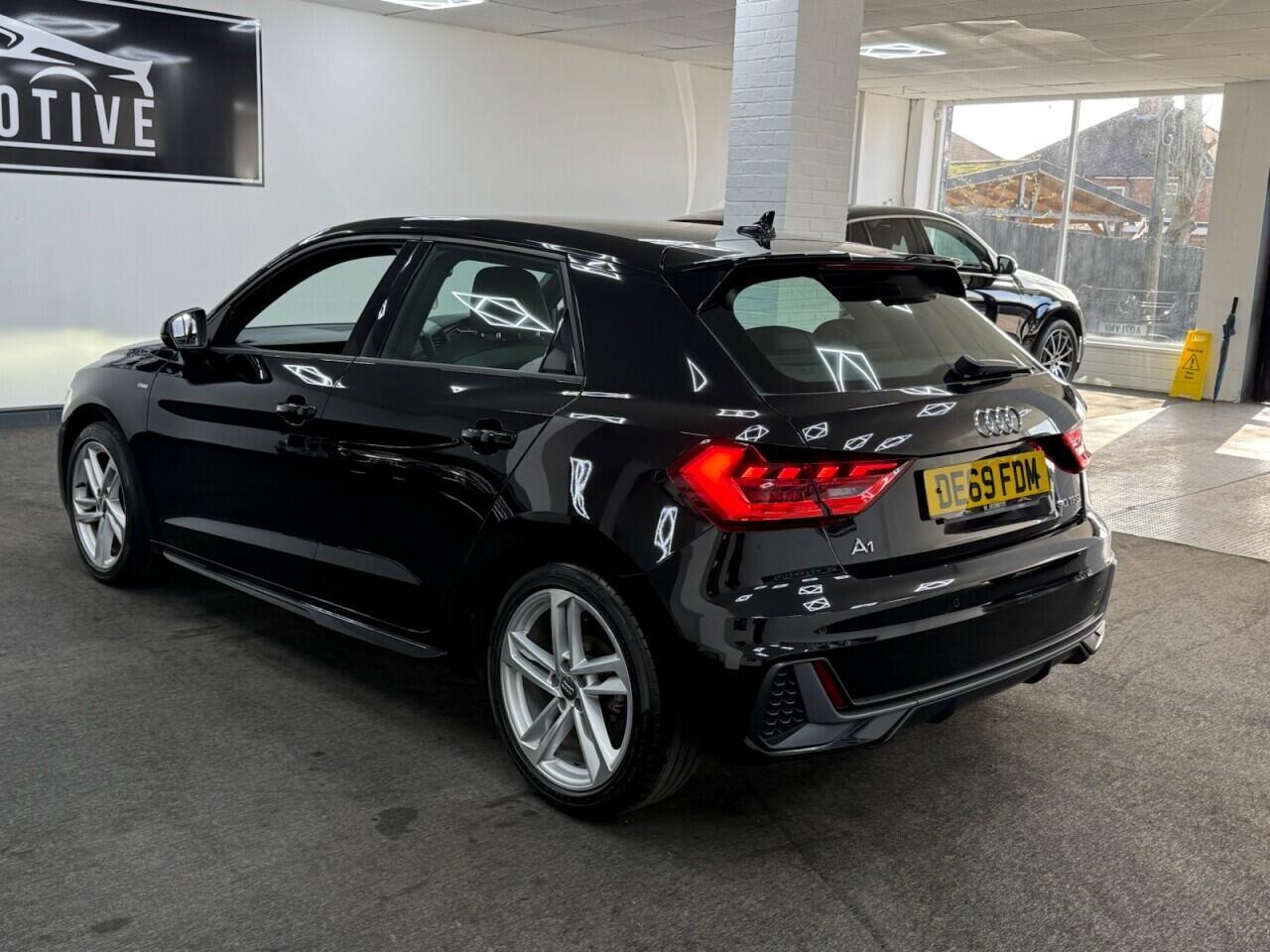 Audi A1 - Image 8