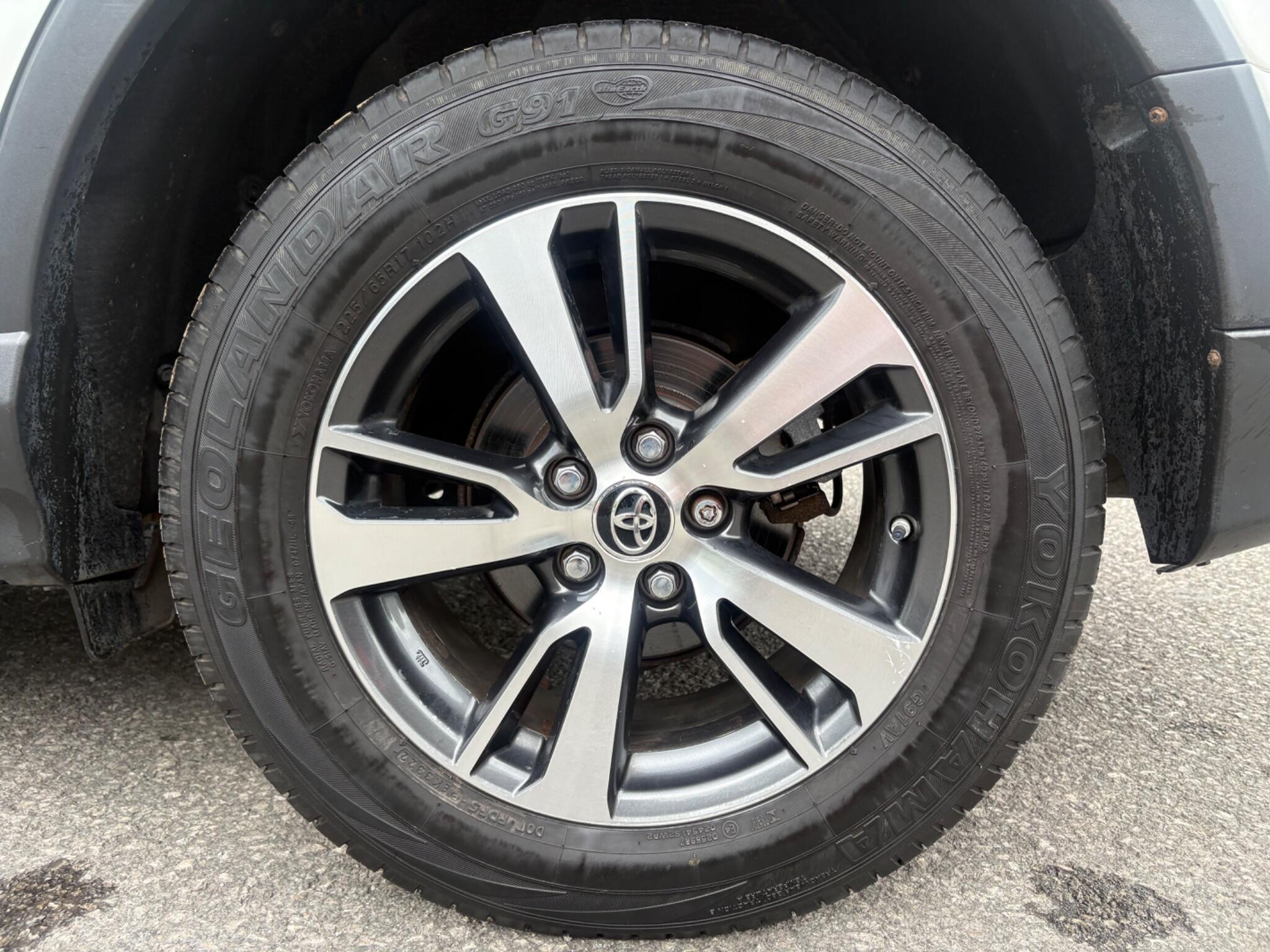 Toyota RAV4 - Image 11