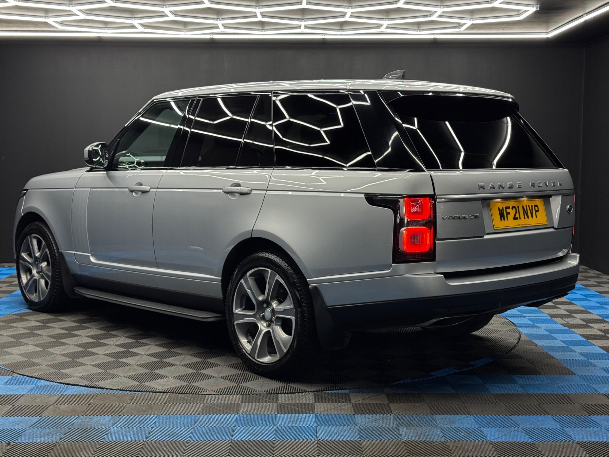 Land Rover Range Rover - Image 7