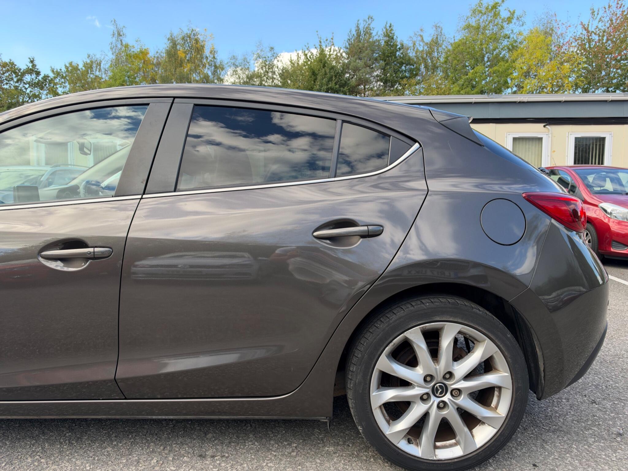 Mazda MAZDA3 - Image 7