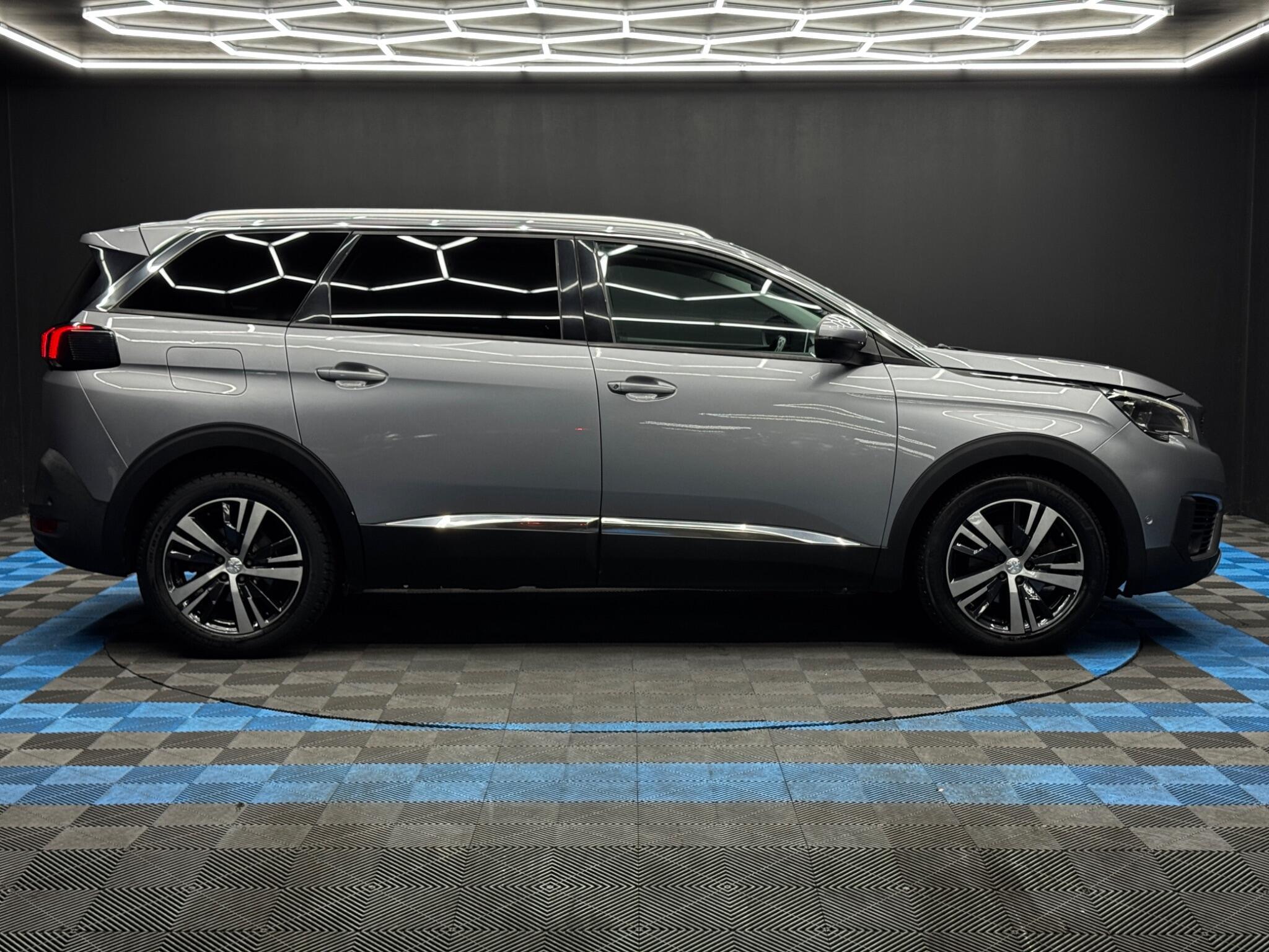 Peugeot 5008 - Image 4