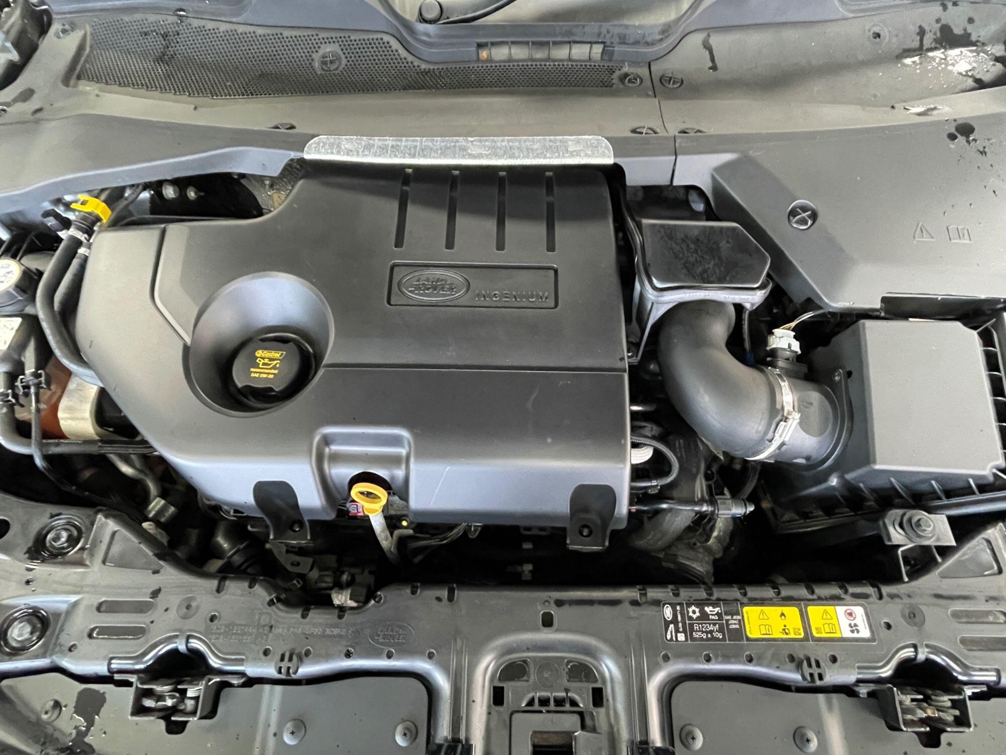 Land Rover Range Rover Evoque - Image 18