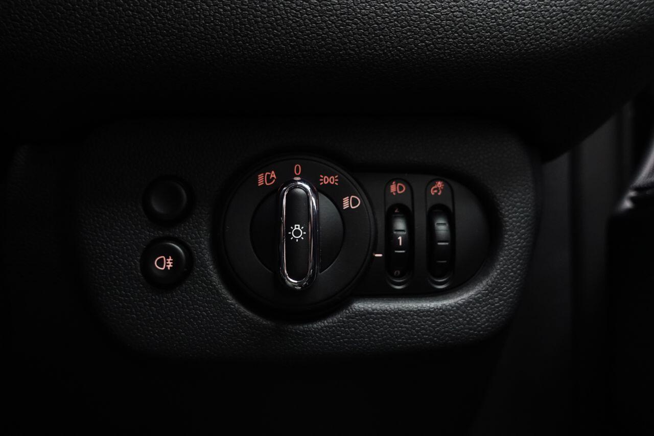 MINI Clubman - Image 35