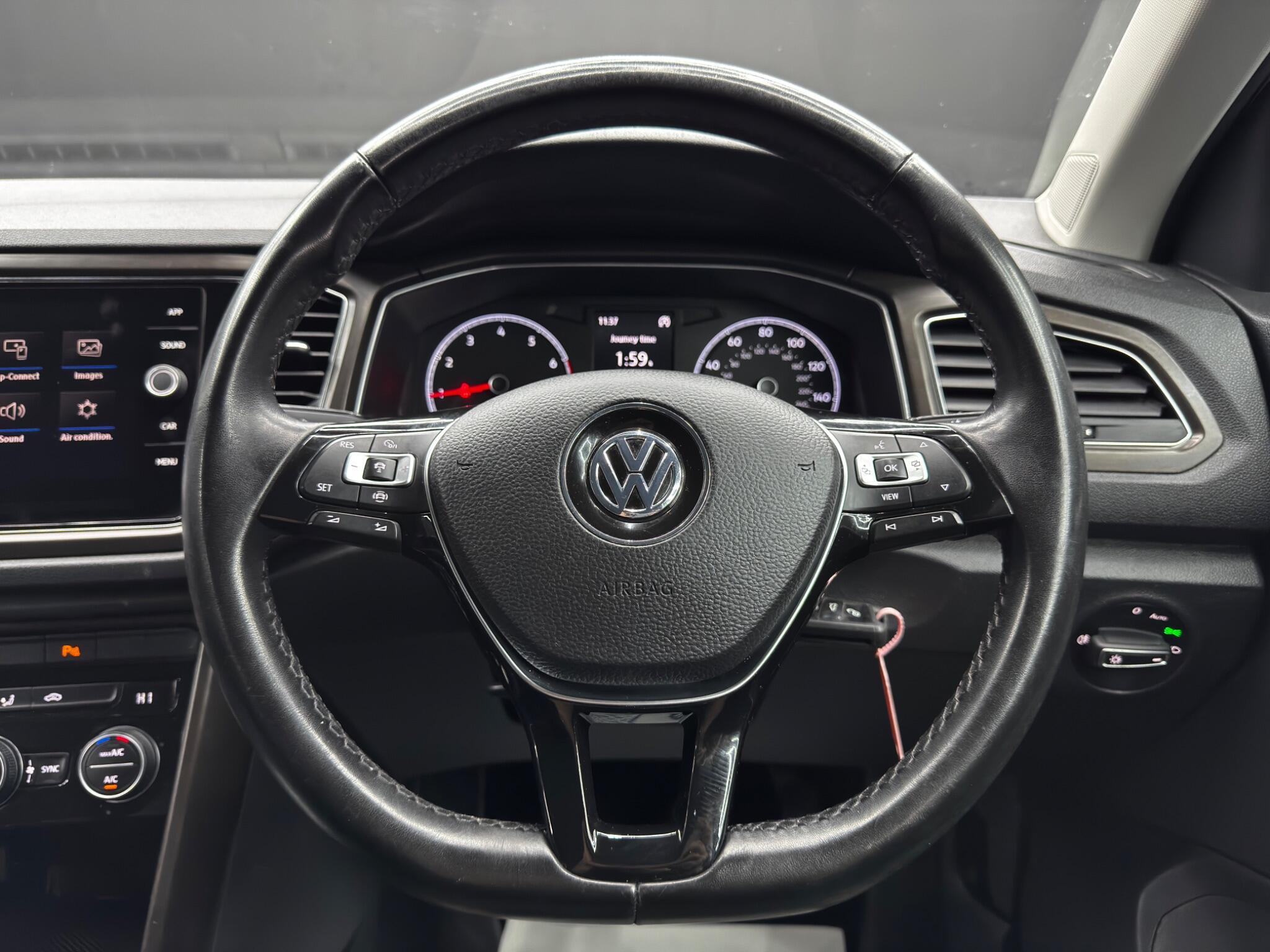 Volkswagen T-Roc - Image 19