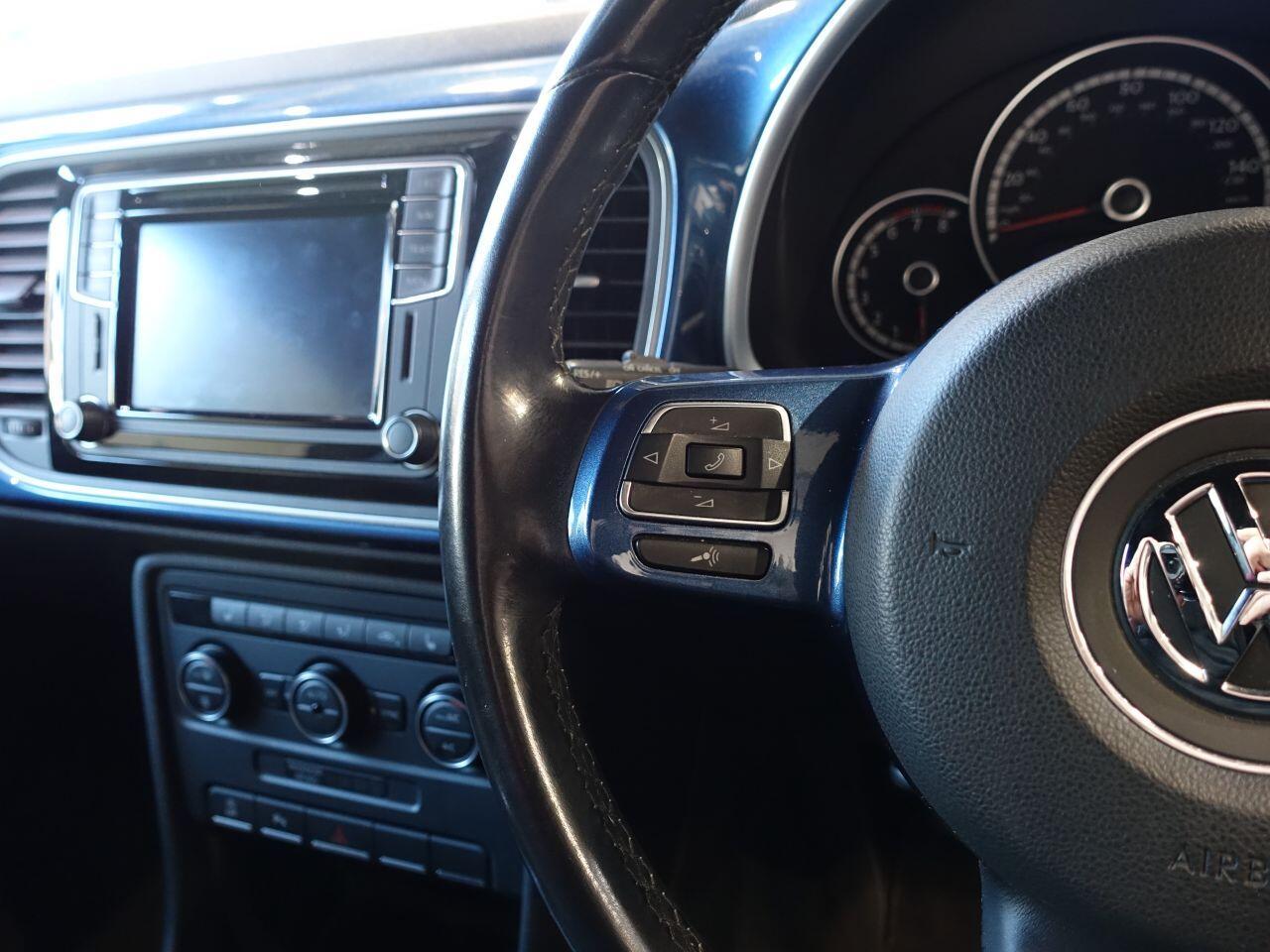 Volkswagen Beetle - Image 22