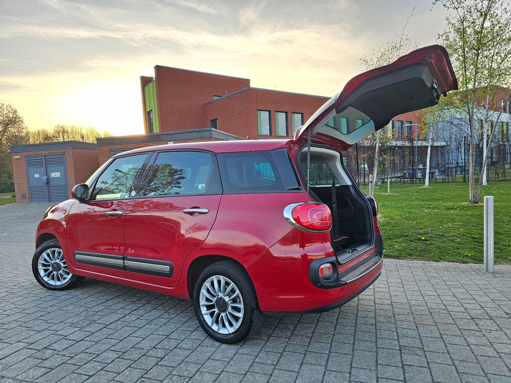 Fiat 500L - Image 30