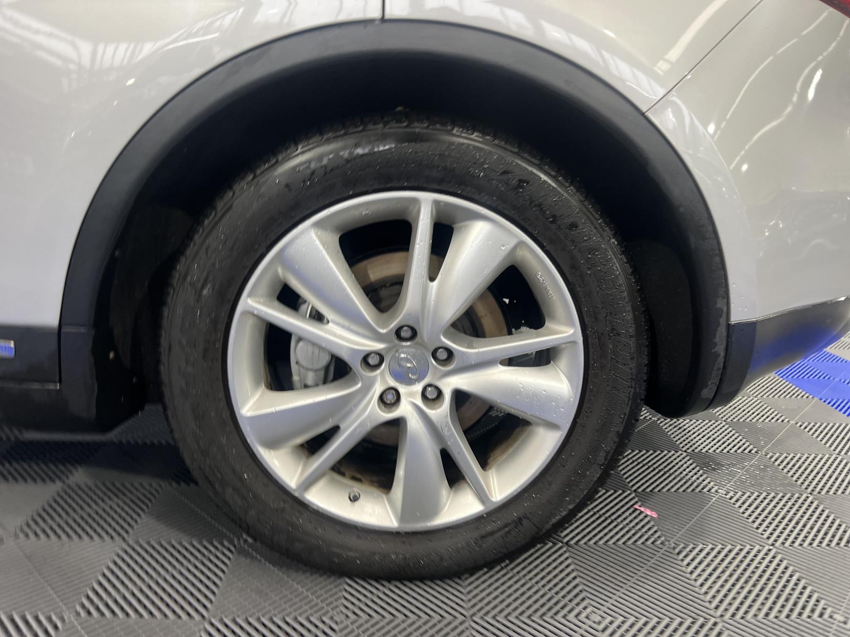 Infiniti FX - Image 12