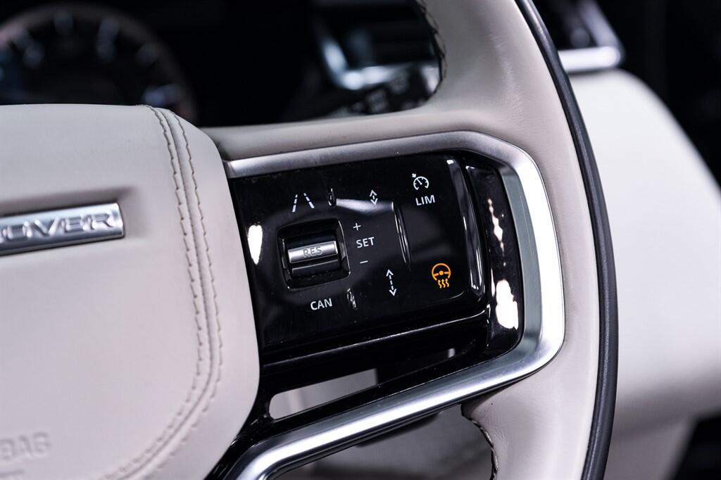 Land Rover Range Rover Velar - Image 26