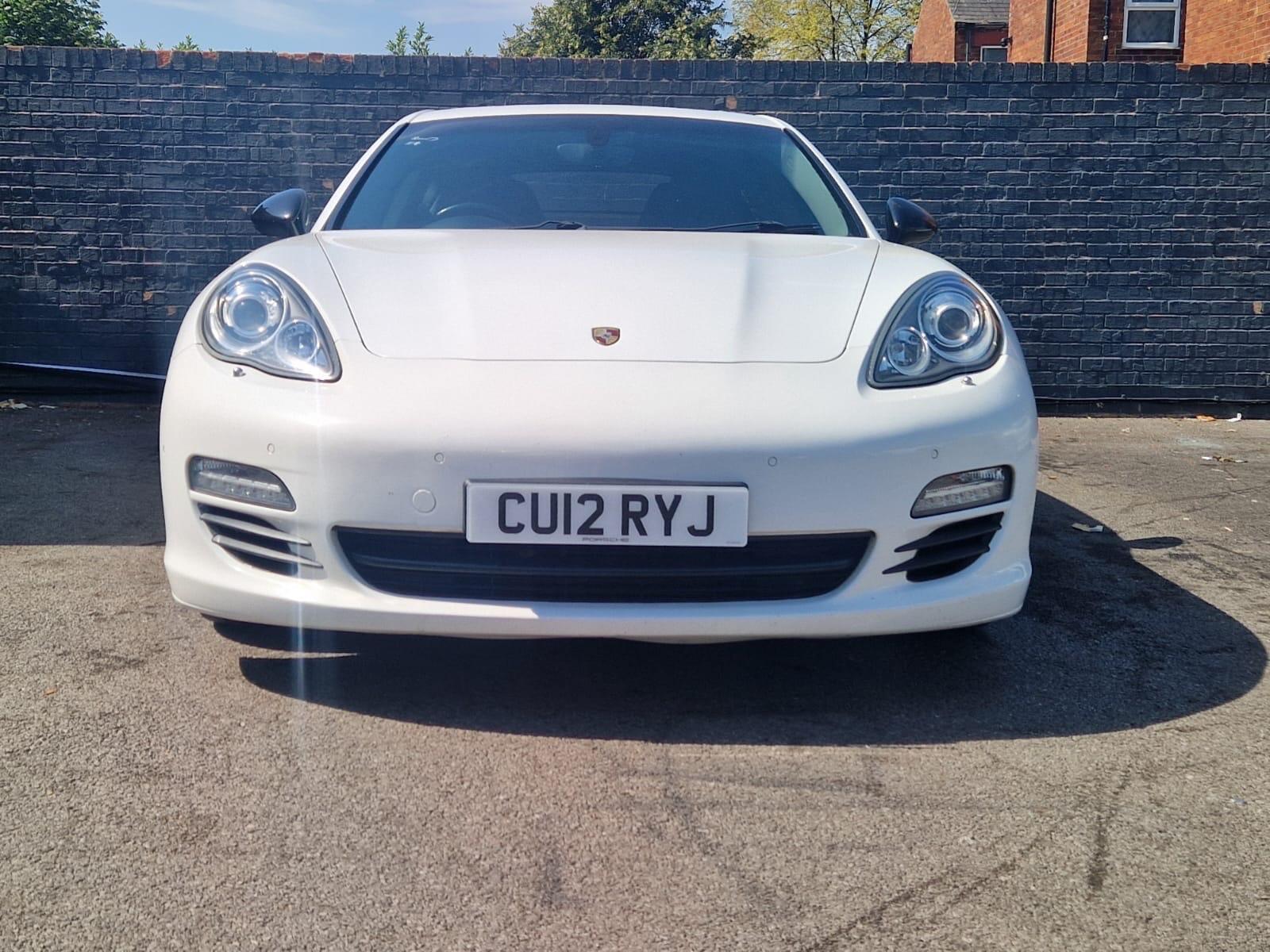 Porsche Panamera - Image 17
