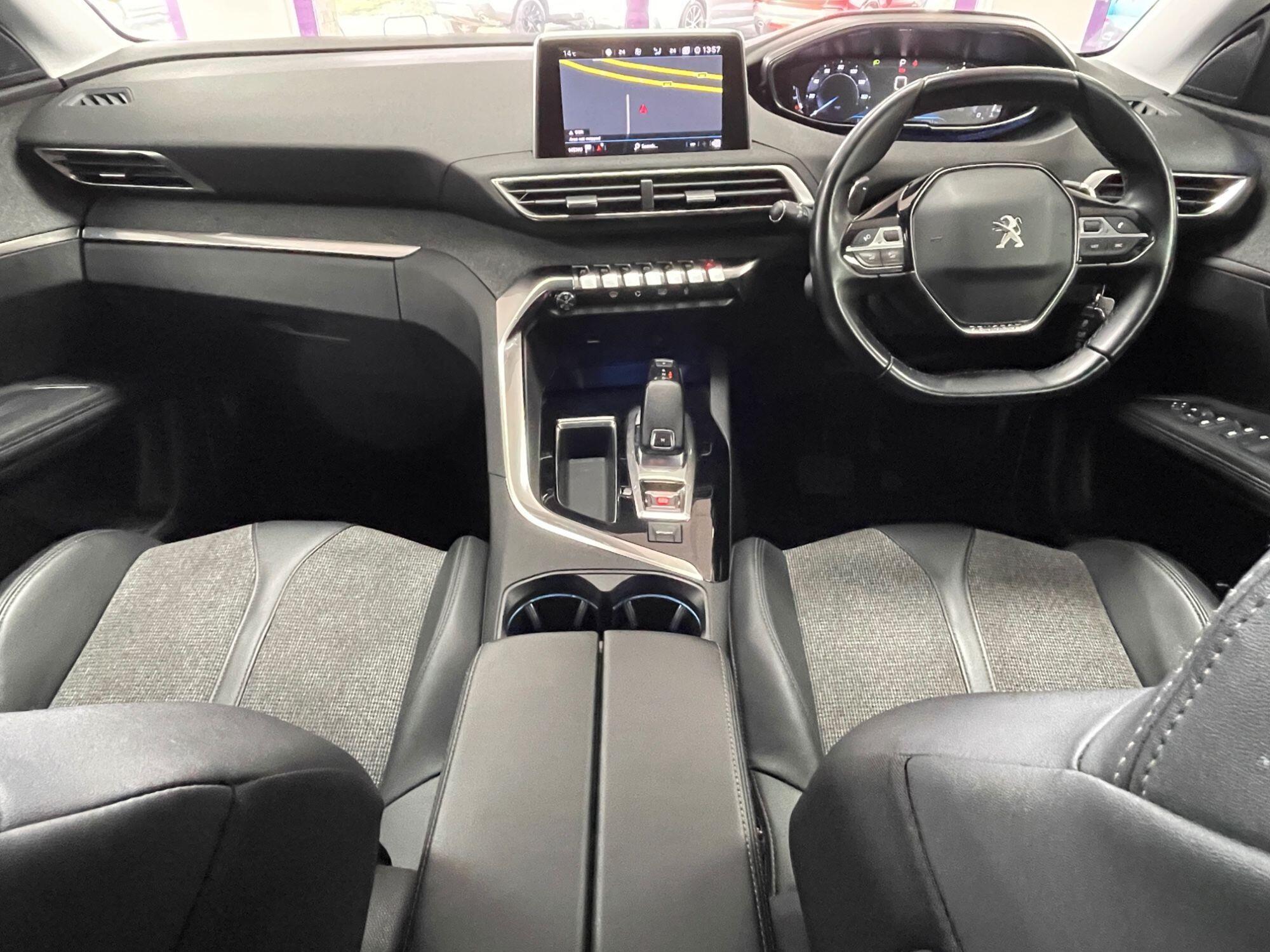 Peugeot 5008 - Image 2