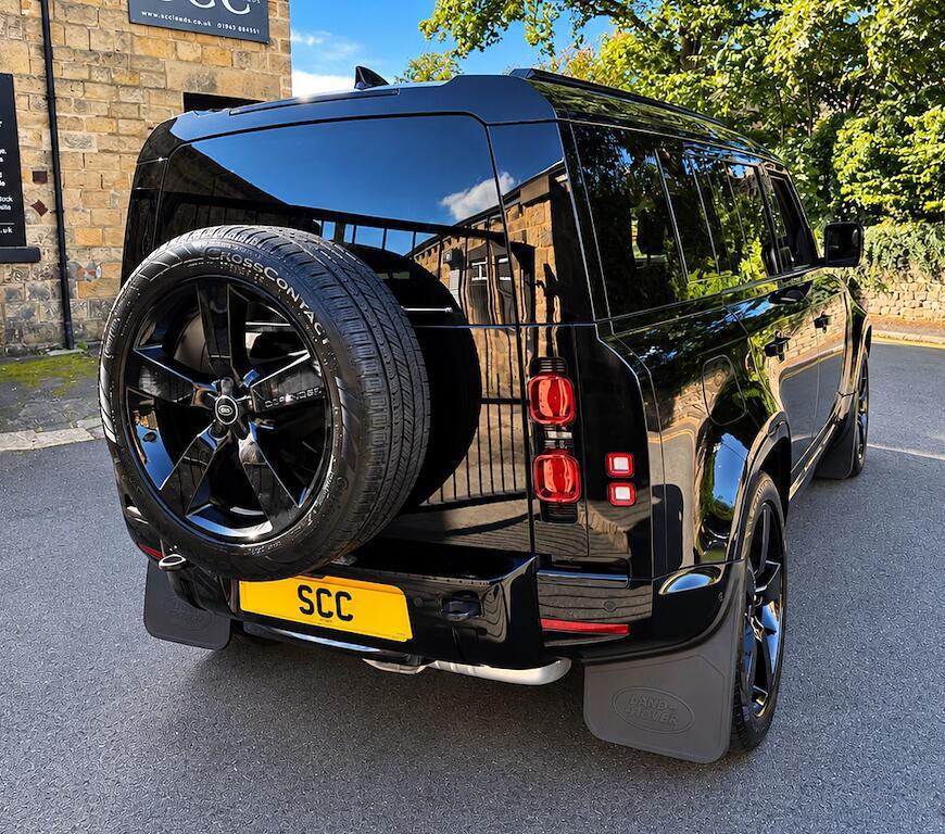Land Rover Defender 110 - Image 6