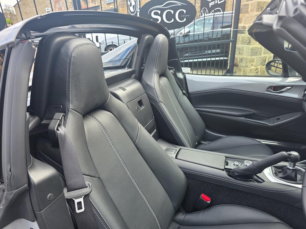 Mazda MX-5 RF - Image 15